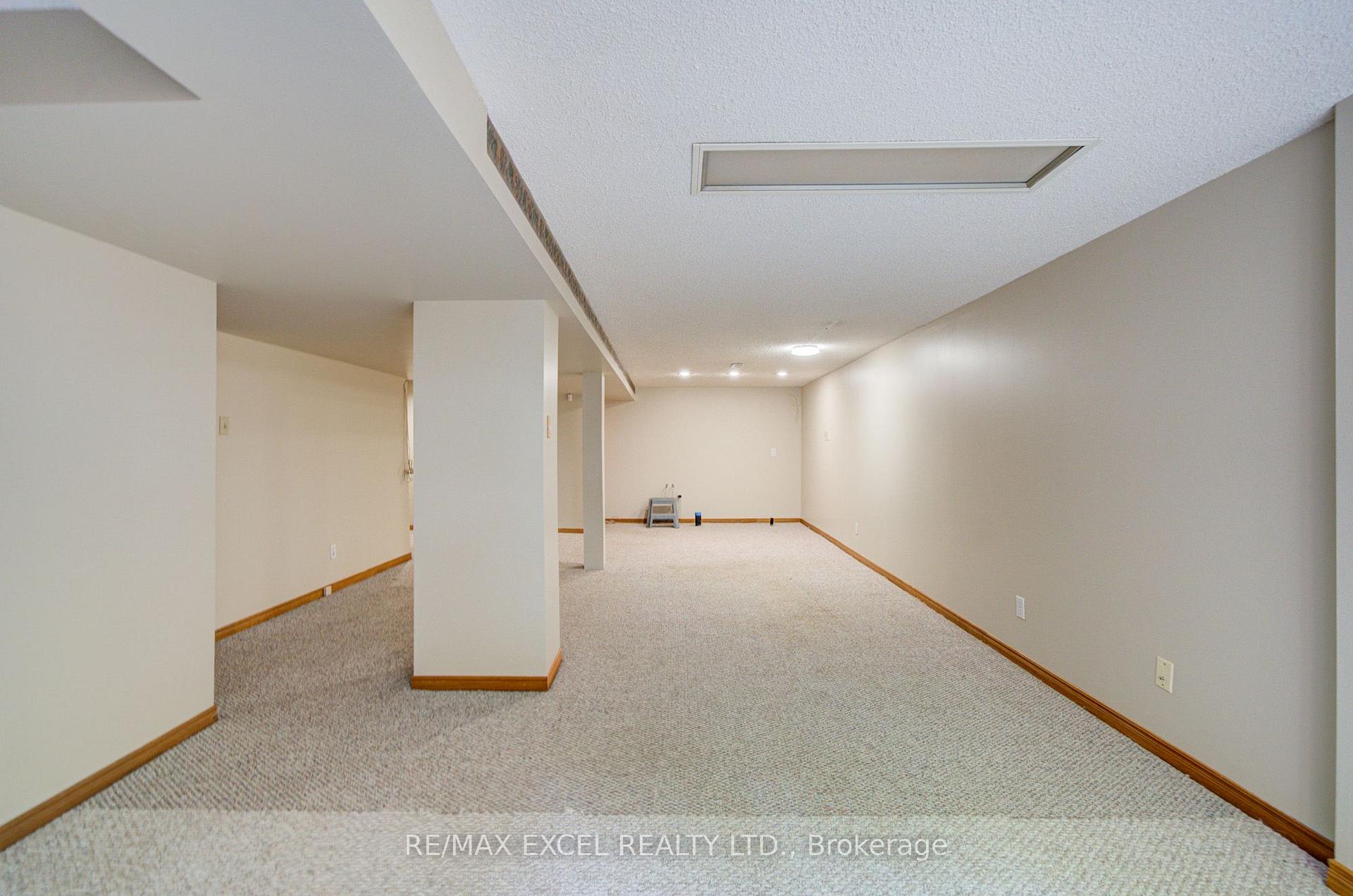 Photo 43 of 563 Tara Hill Circle, Aurora, Aurora Village — HOMEH