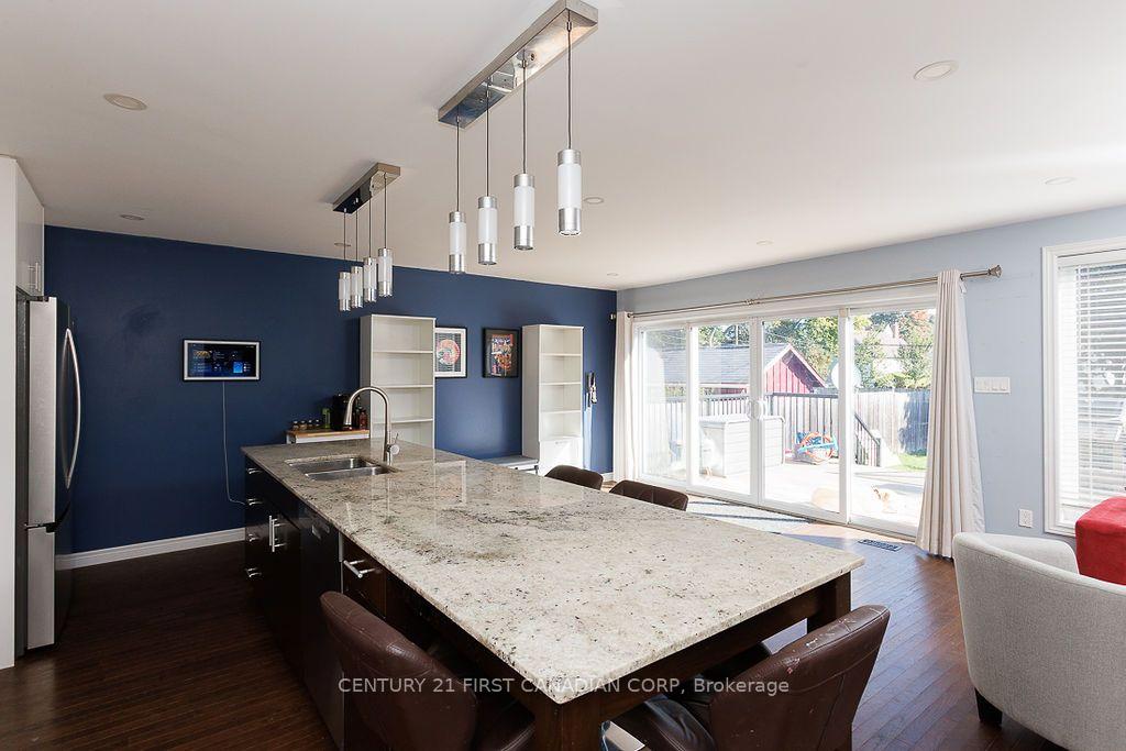 Photo 12 of 1010 Dearness Drive, London, South Y — HOMEH