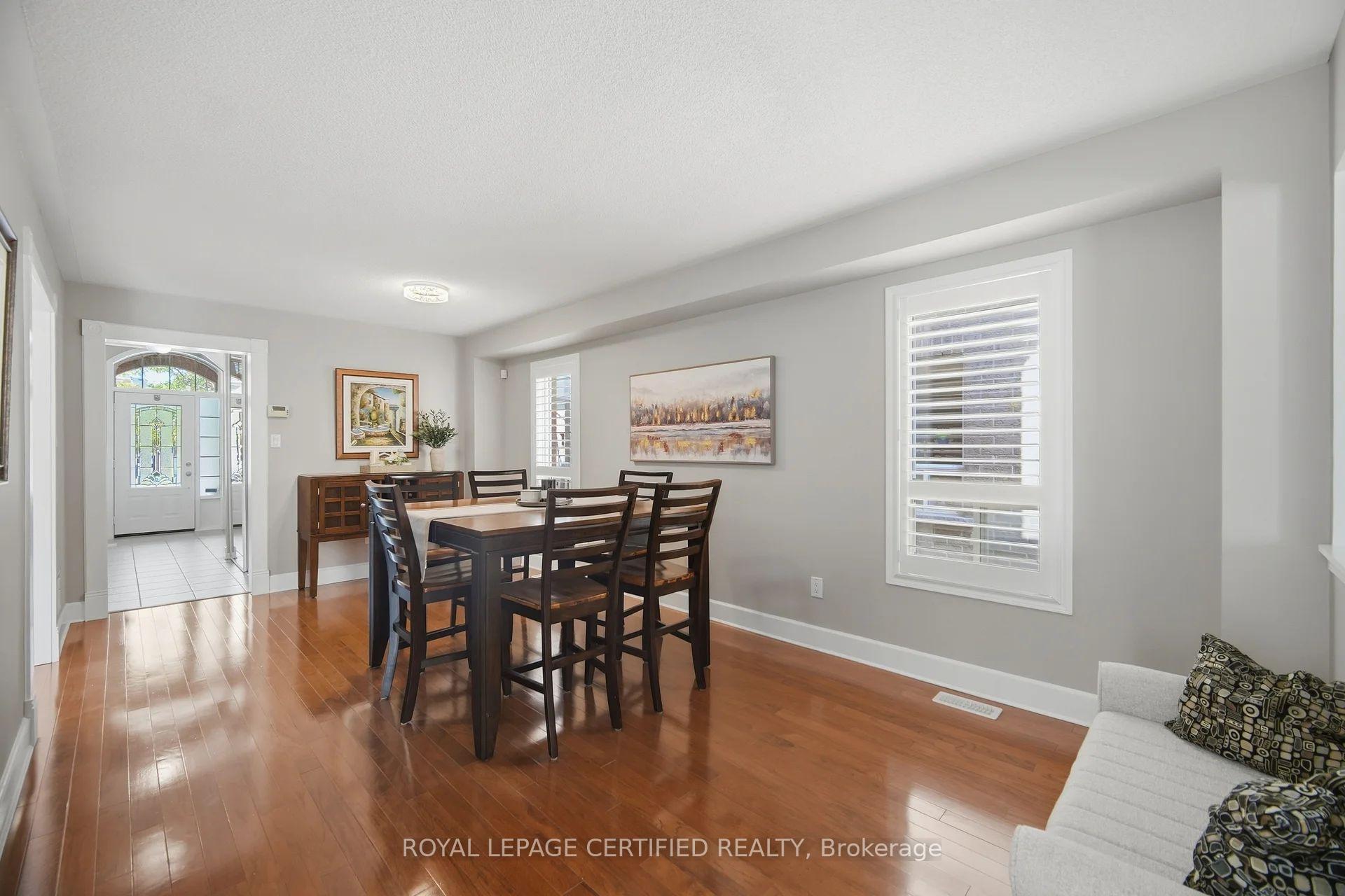 Photo 8 of 106 Ballantine Drive, Halton Hills, Georgetown — HOMEH