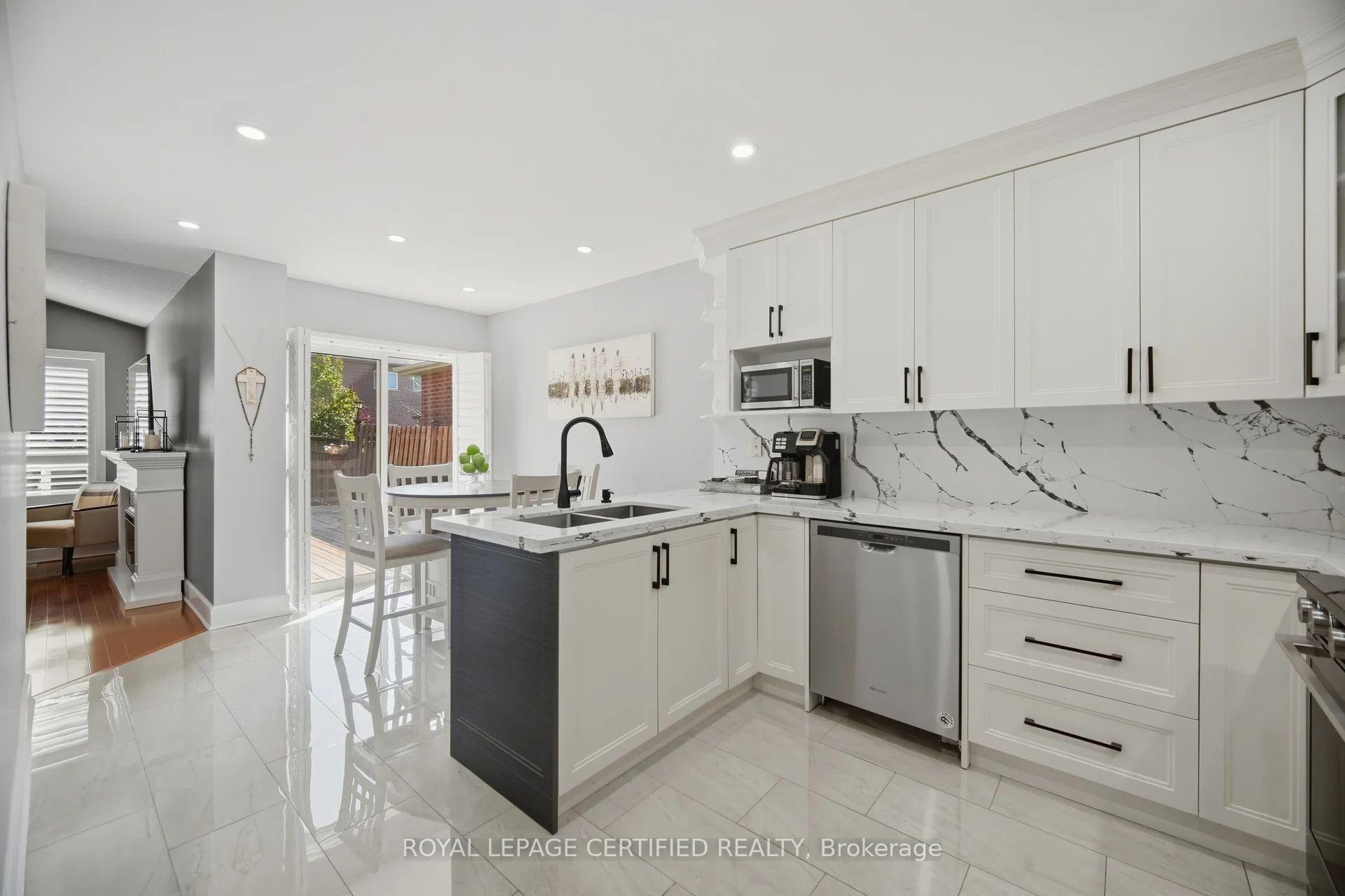 Photo 10 of 106 Ballantine Drive, Halton Hills, Georgetown — HOMEH