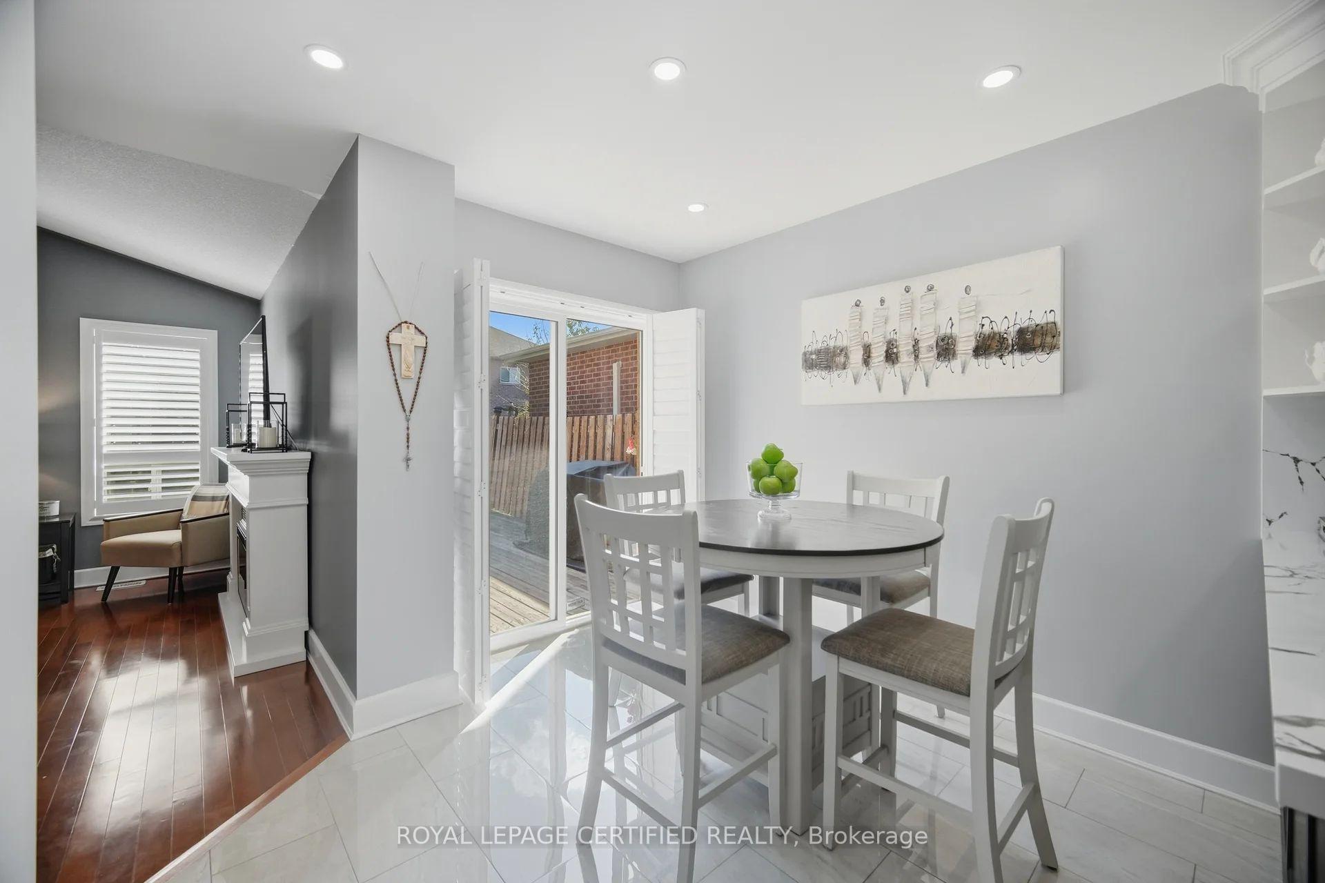 Photo 13 of 106 Ballantine Drive, Halton Hills, Georgetown — HOMEH