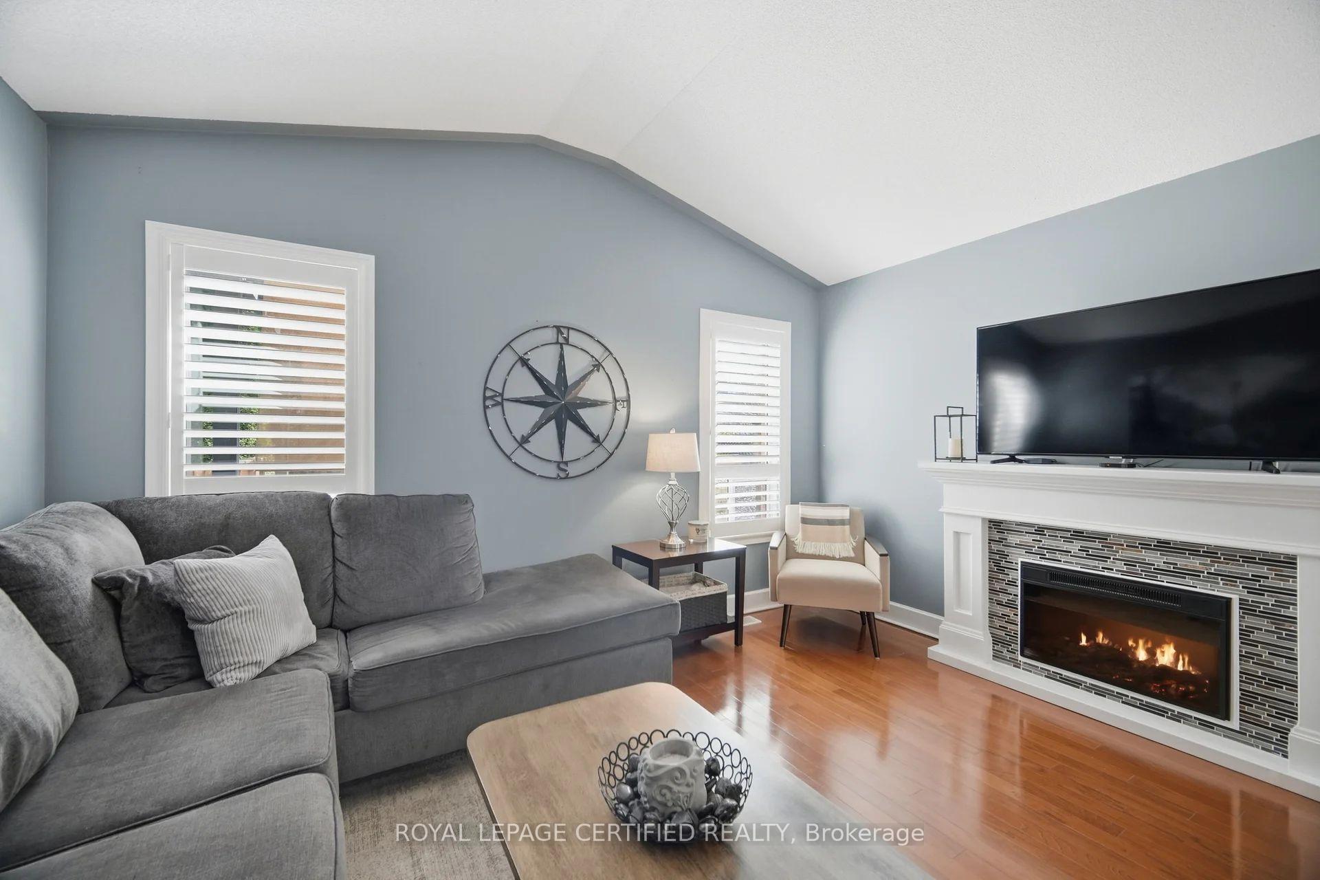 Photo 16 of 106 Ballantine Drive, Halton Hills, Georgetown — HOMEH
