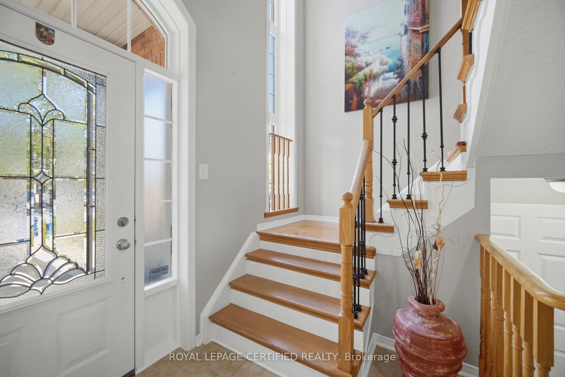 Photo 19 of 106 Ballantine Drive, Halton Hills, Georgetown — HOMEH