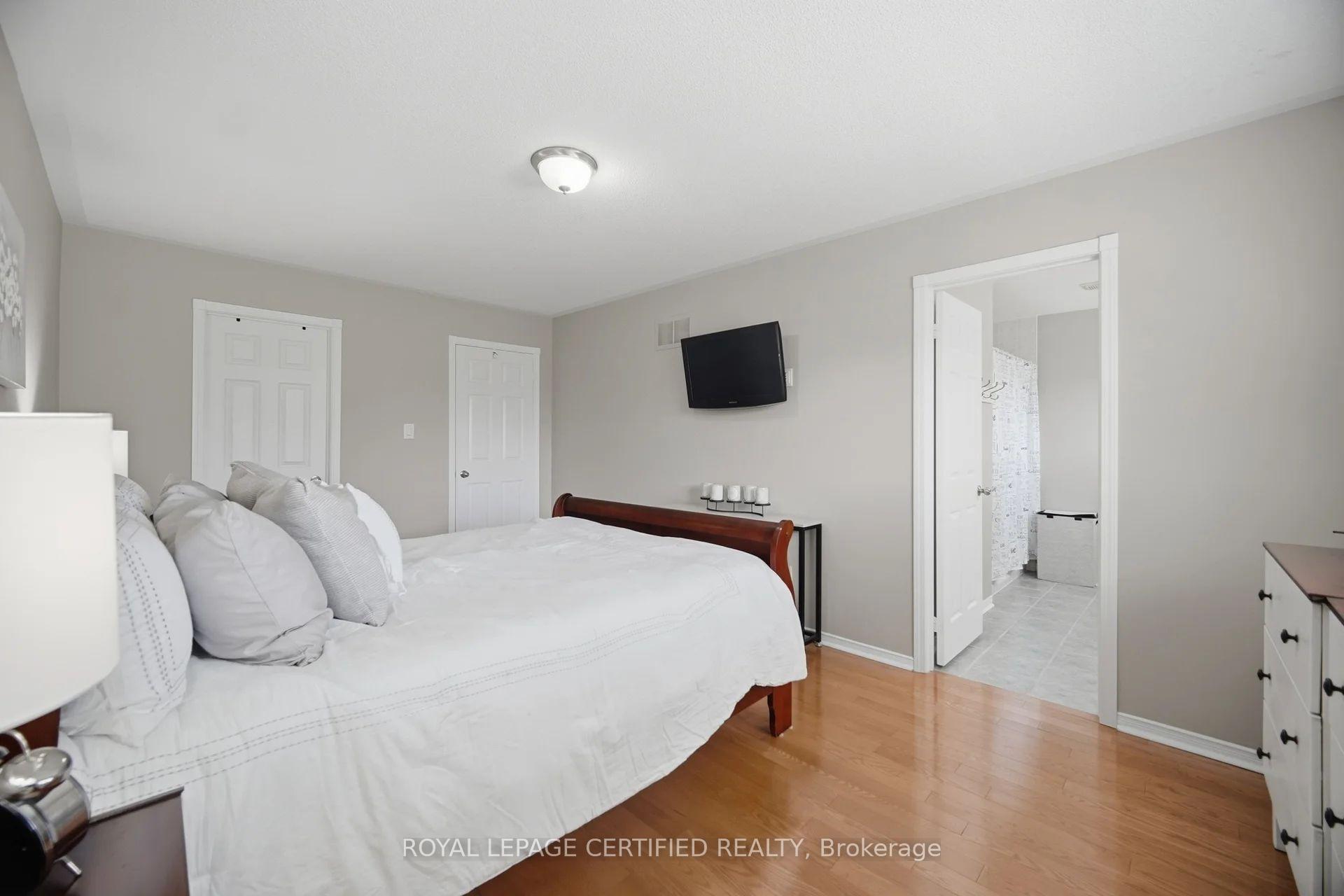 Photo 23 of 106 Ballantine Drive, Halton Hills, Georgetown — HOMEH