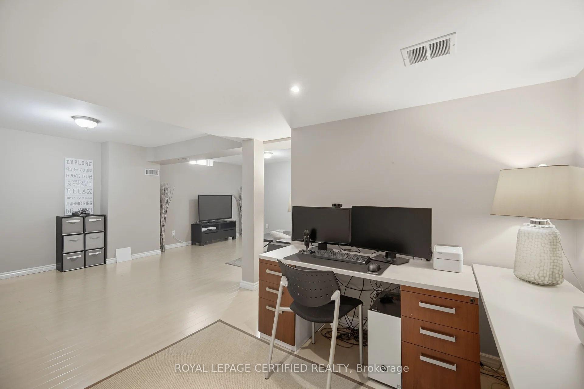Photo 37 of 106 Ballantine Drive, Halton Hills, Georgetown — HOMEH