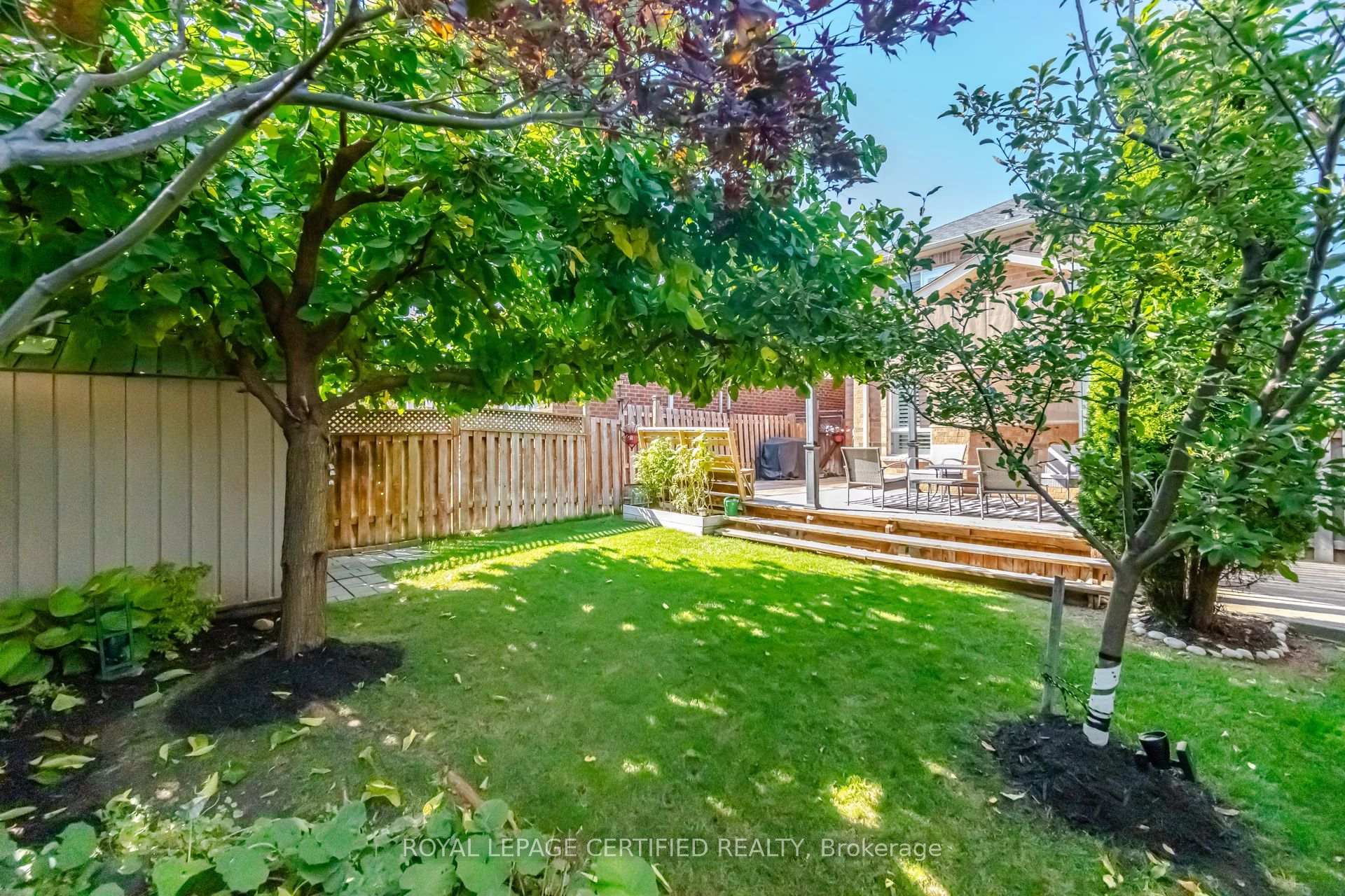 Photo 43 of 106 Ballantine Drive, Halton Hills, Georgetown — HOMEH