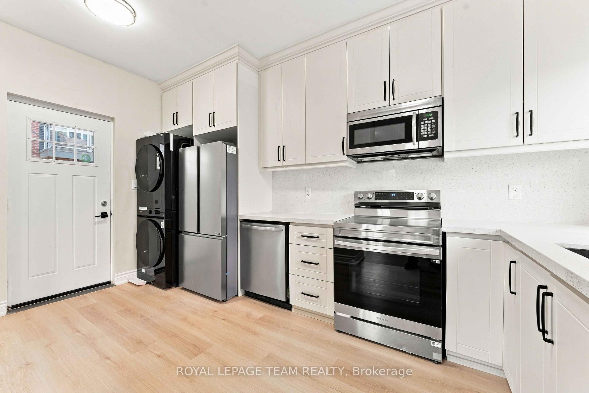 Photo 5 of Unit C, 13 Balsam Street, Ottawa, West Centre Town — HOMEH