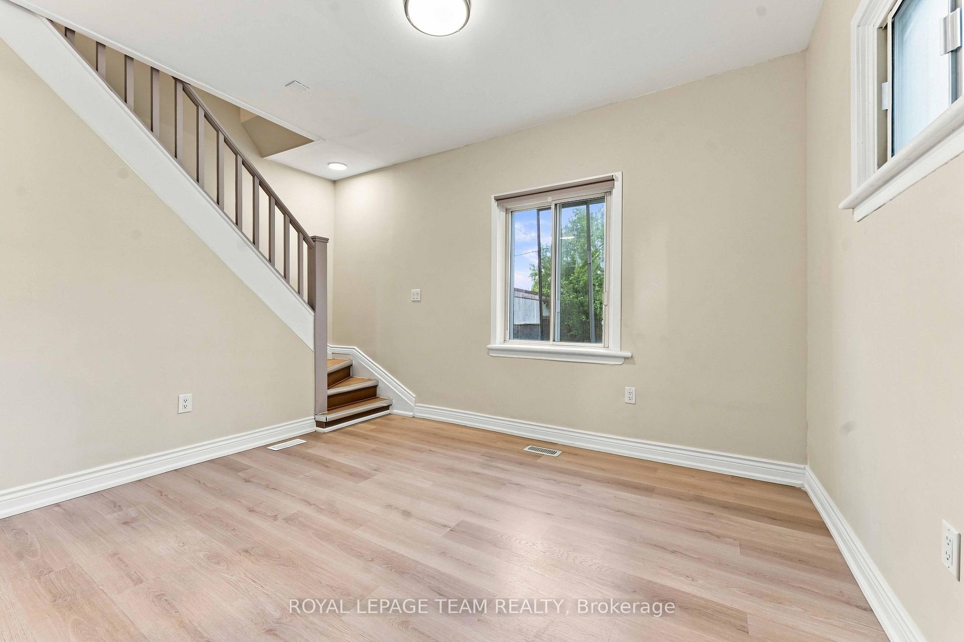 Photo 9 of Unit C, 13 Balsam Street, Ottawa, West Centre Town — HOMEH