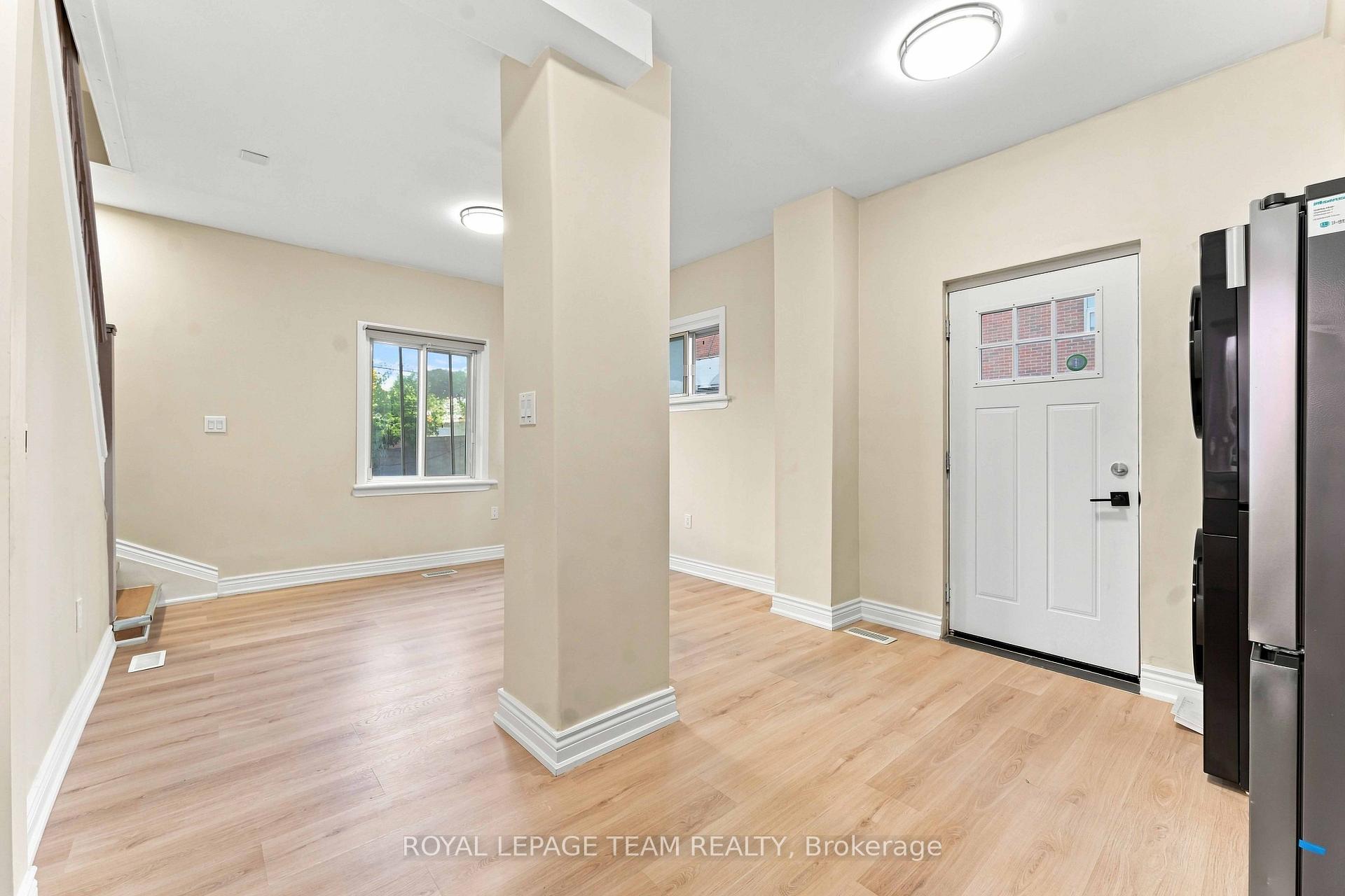 Photo 11 of Unit C, 13 Balsam Street, Ottawa, West Centre Town — HOMEH