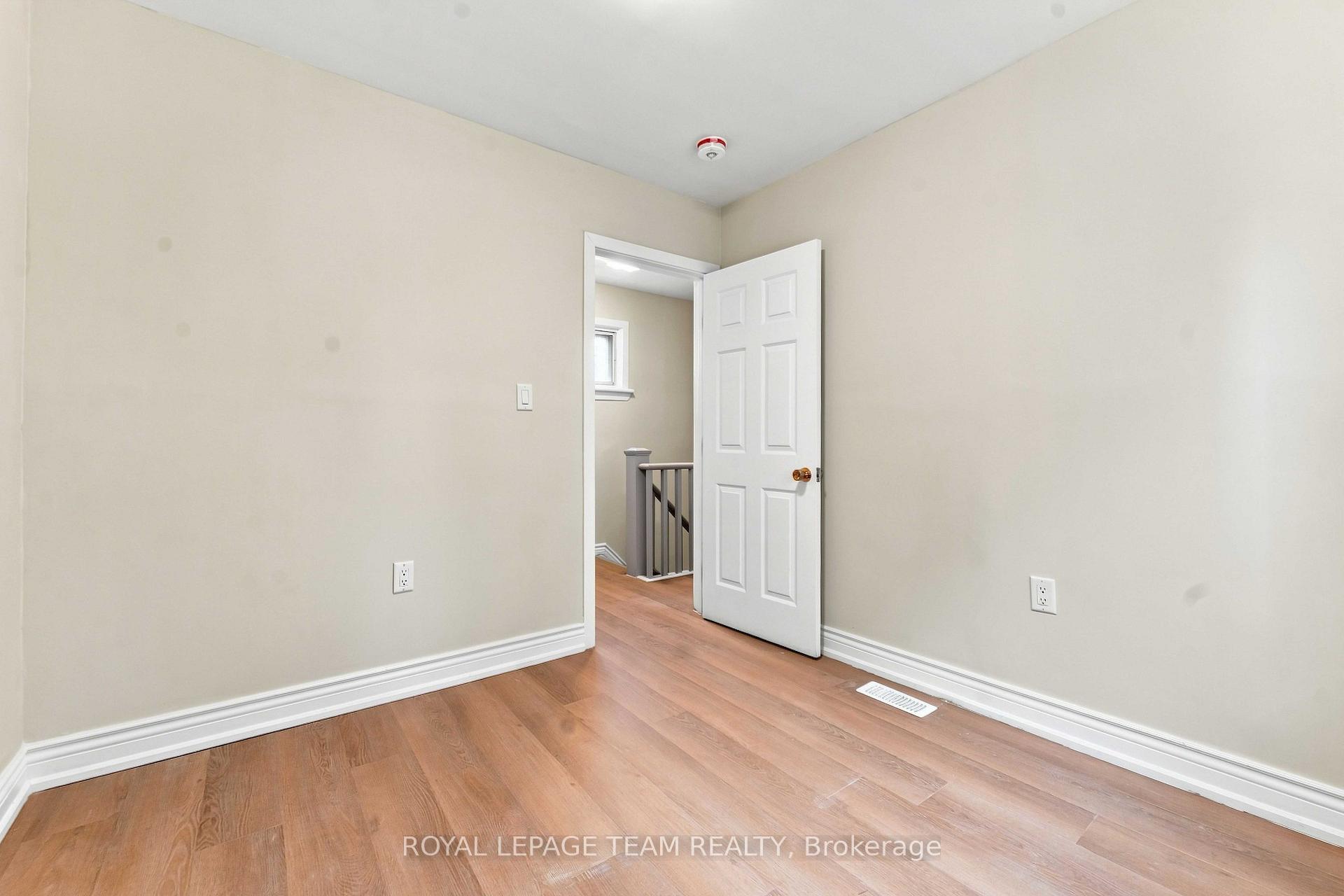 Photo 20 of Unit C, 13 Balsam Street, Ottawa, West Centre Town — HOMEH