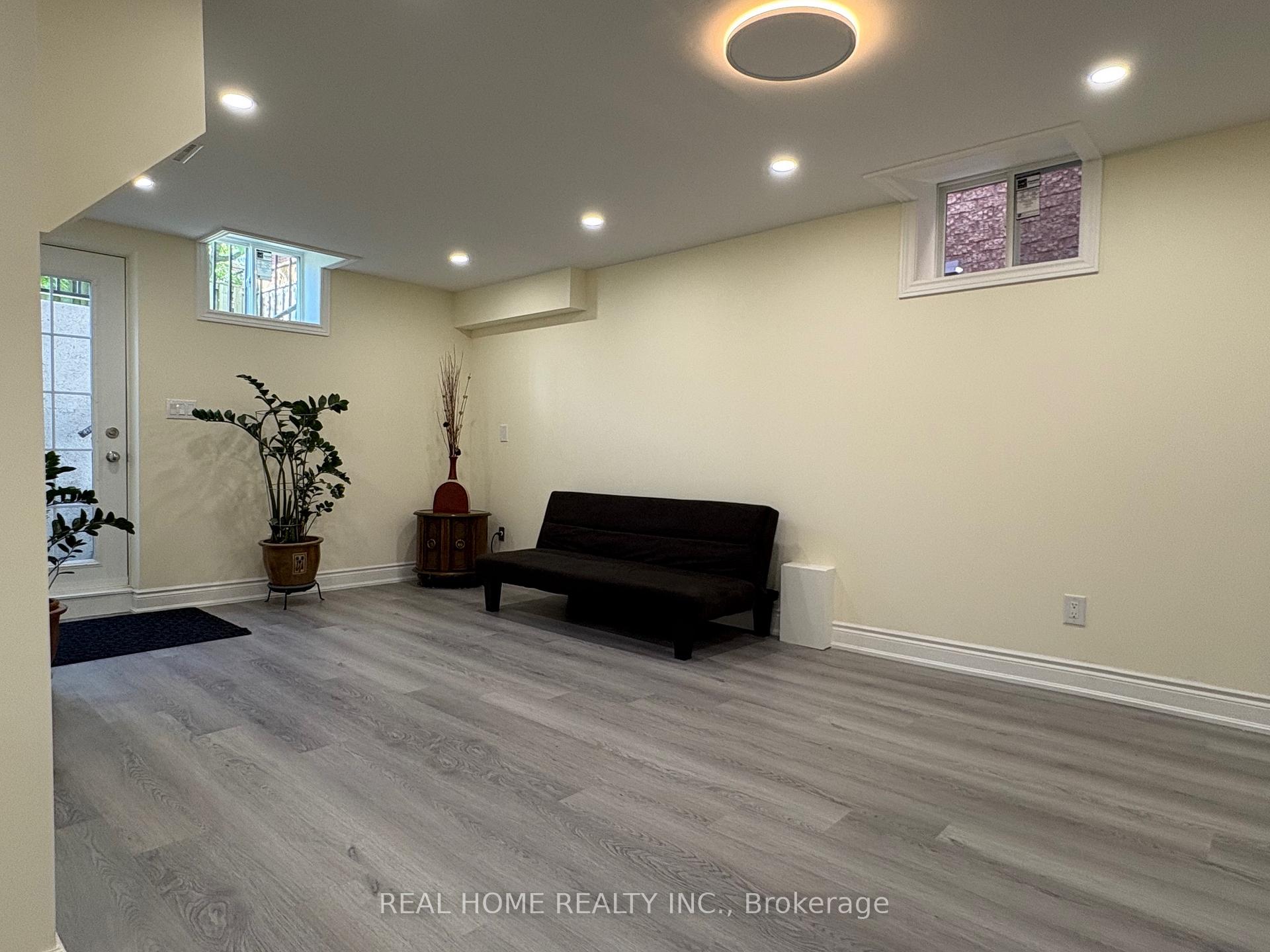 Photo 11 of Unit Lower Level, 34 Lagani Avenue, Richmond Hill, Doncrest — HOMEH