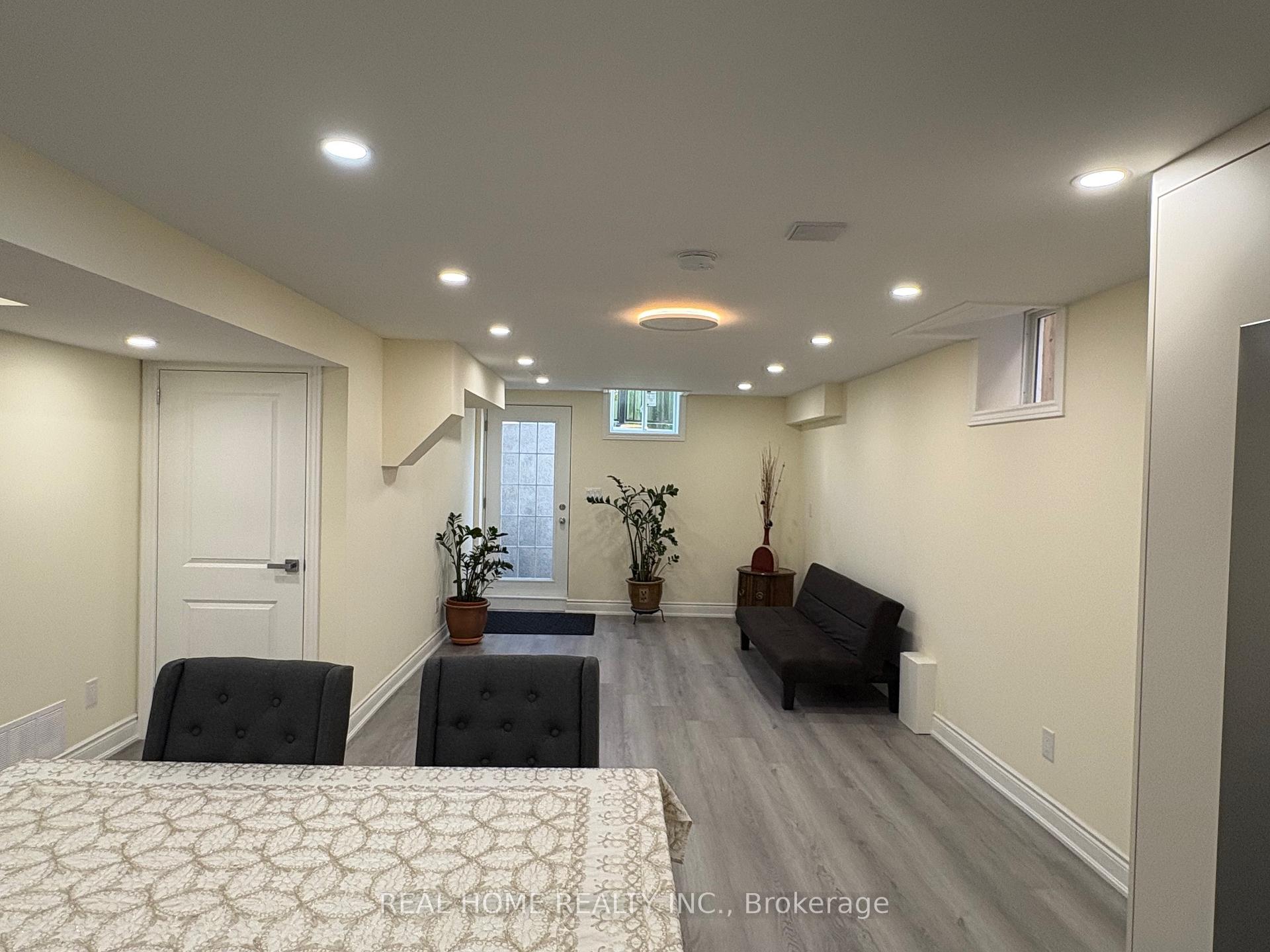 Photo 13 of Unit Lower Level, 34 Lagani Avenue, Richmond Hill, Doncrest — HOMEH