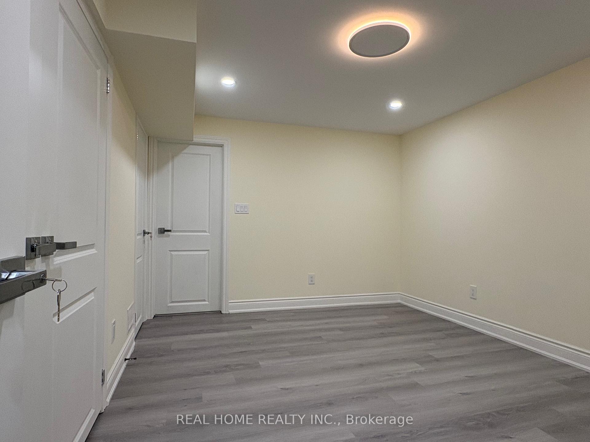 Photo 16 of Unit Lower Level, 34 Lagani Avenue, Richmond Hill, Doncrest — HOMEH