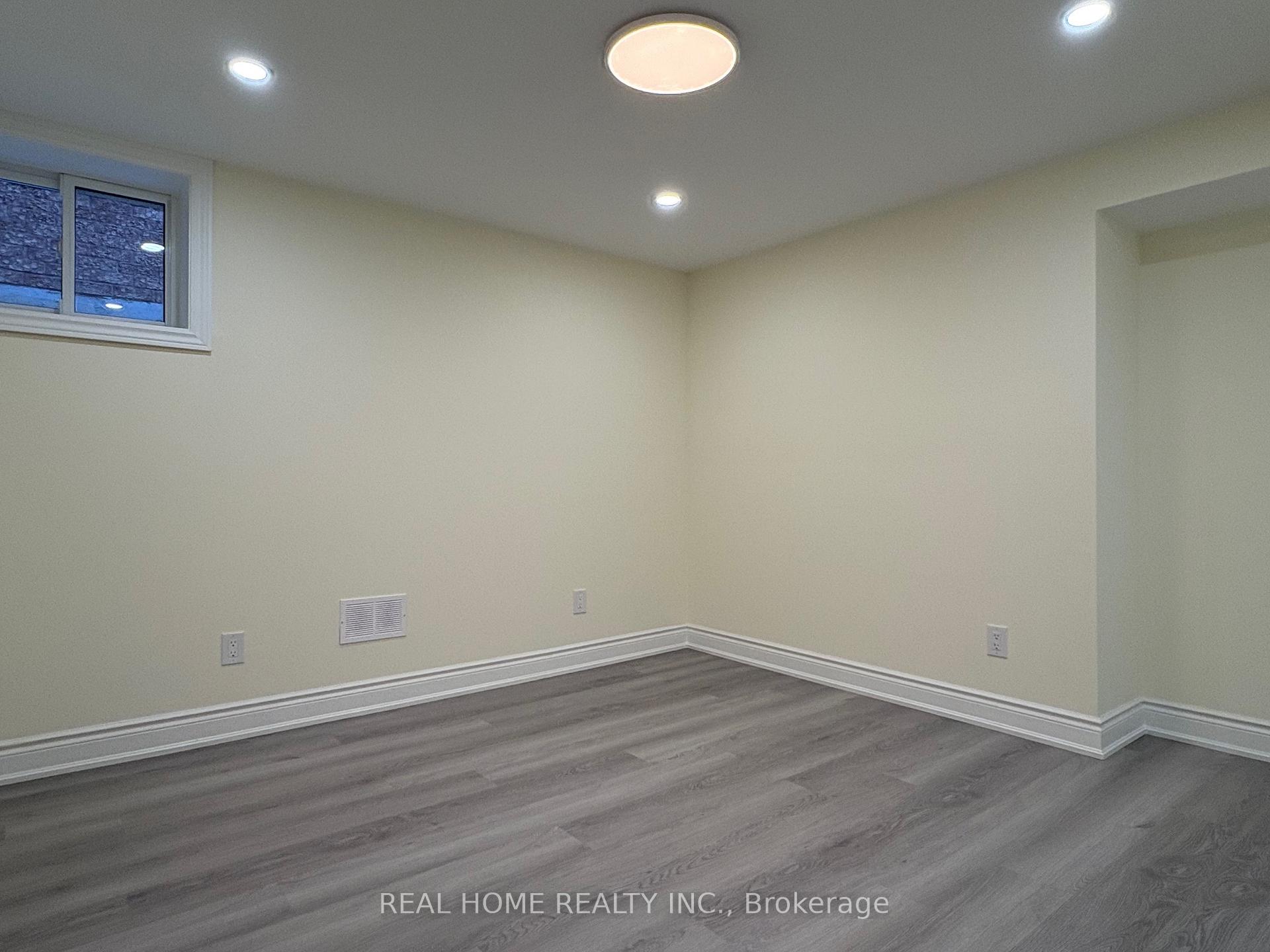 Photo 18 of Unit Lower Level, 34 Lagani Avenue, Richmond Hill, Doncrest — HOMEH