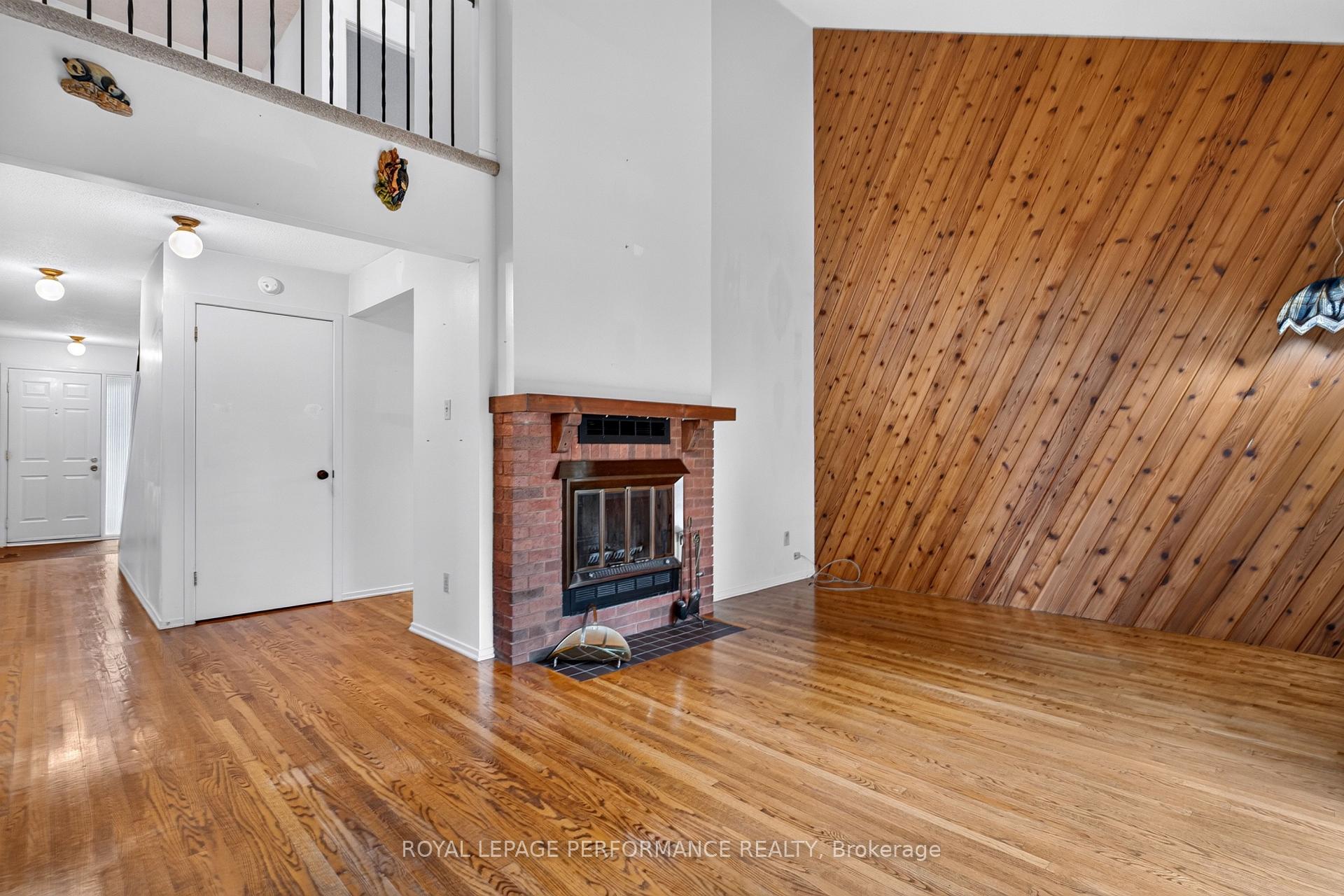 Photo 17 of 6198 Voyageur Drive, Ottawa, Convent Glen — HOMEH
