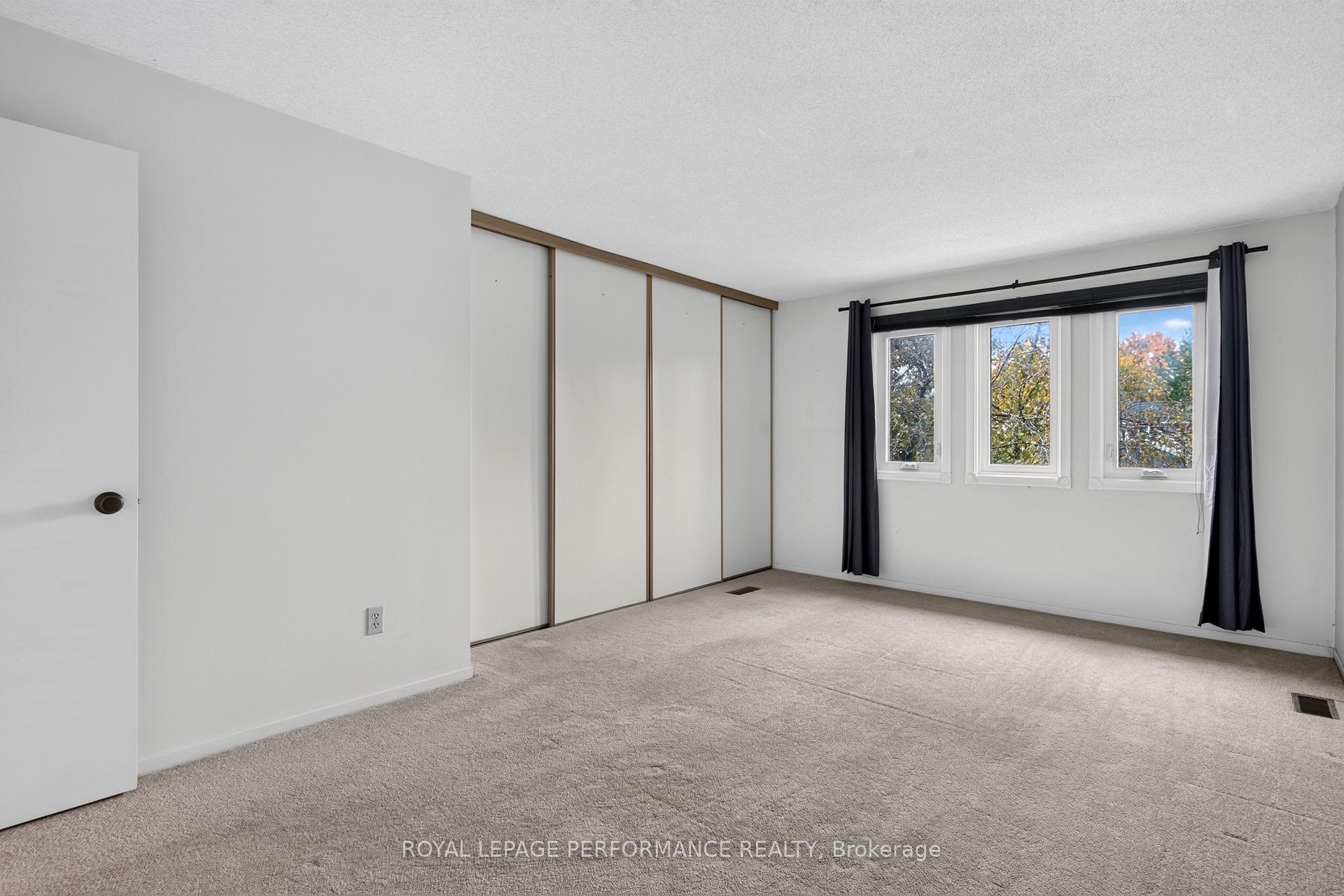 Photo 23 of 6198 Voyageur Drive, Ottawa, Convent Glen — HOMEH