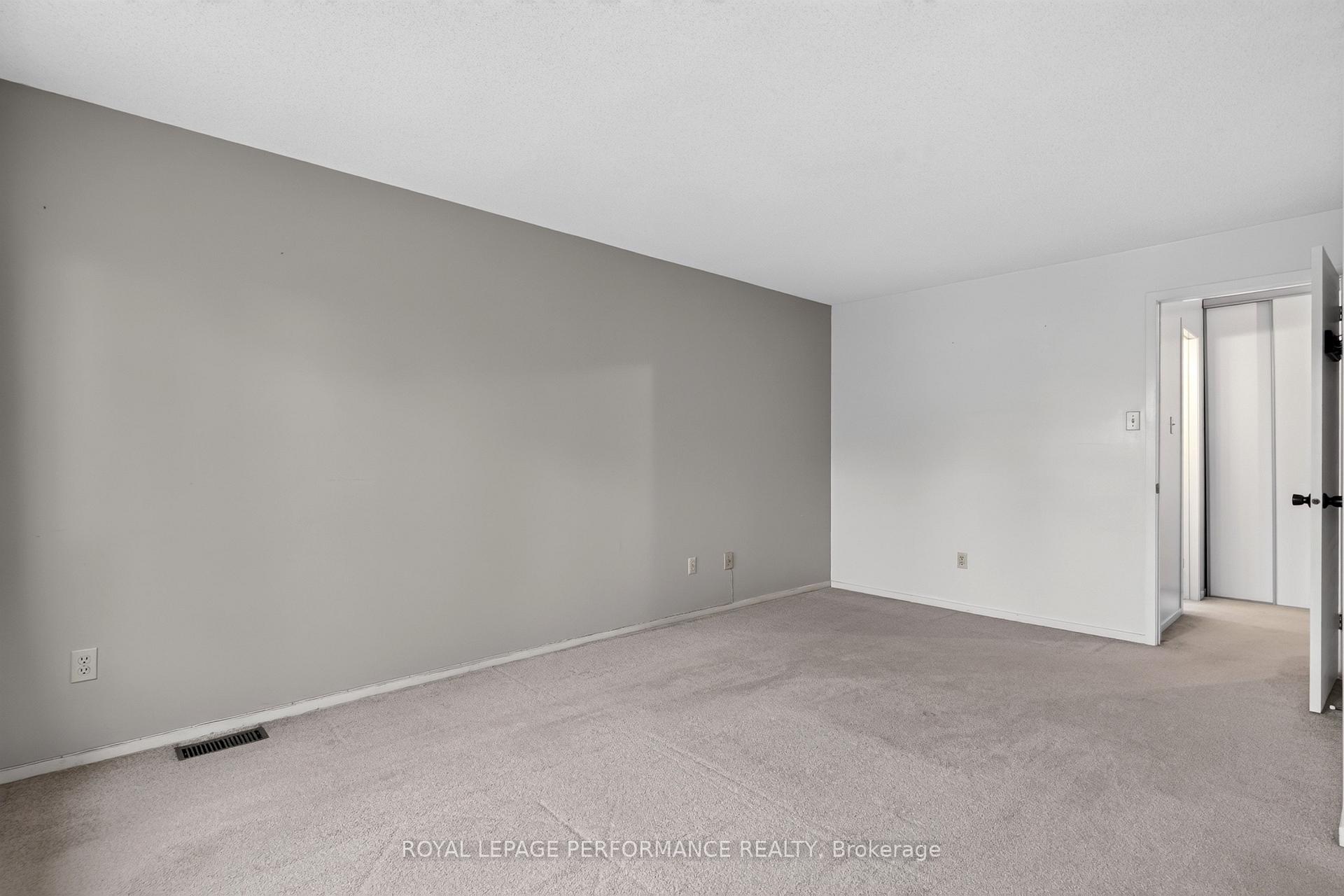 Photo 25 of 6198 Voyageur Drive, Ottawa, Convent Glen — HOMEH