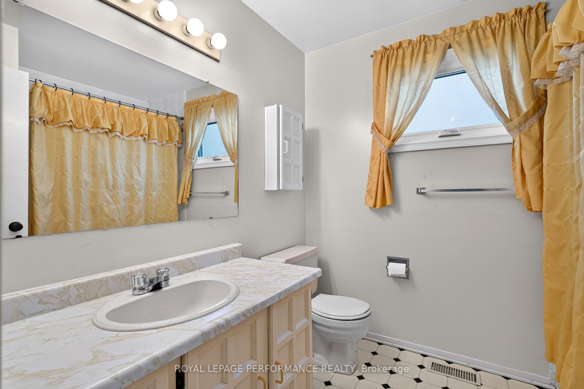 Photo 26 of 6198 Voyageur Drive, Ottawa, Convent Glen — HOMEH