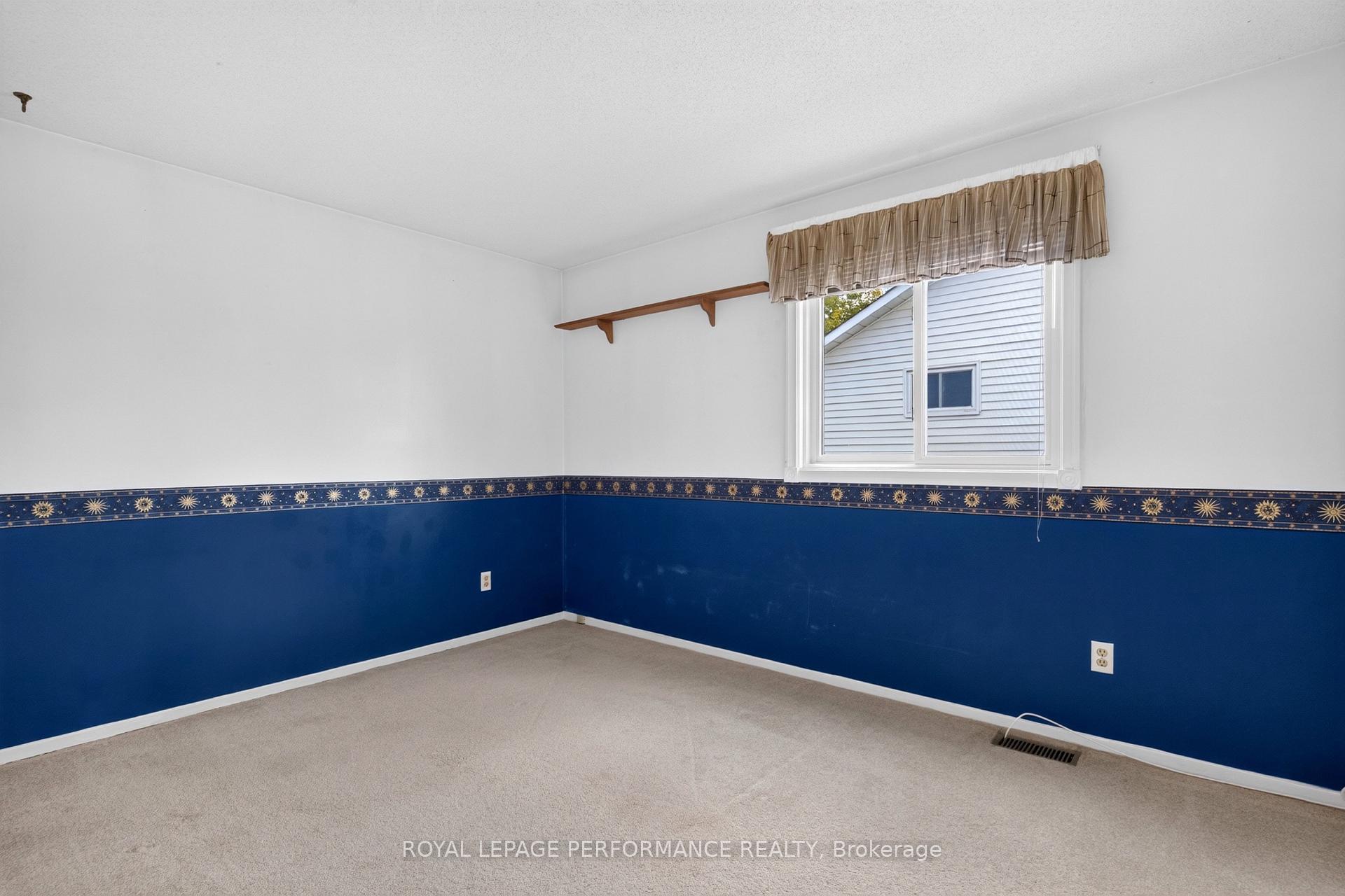Photo 28 of 6198 Voyageur Drive, Ottawa, Convent Glen — HOMEH