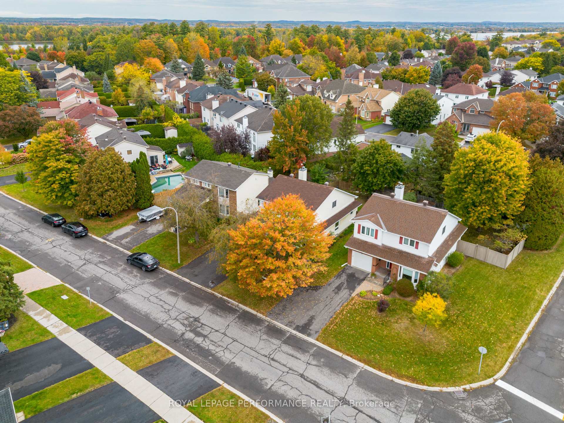 Photo 48 of 6198 Voyageur Drive, Ottawa, Convent Glen — HOMEH