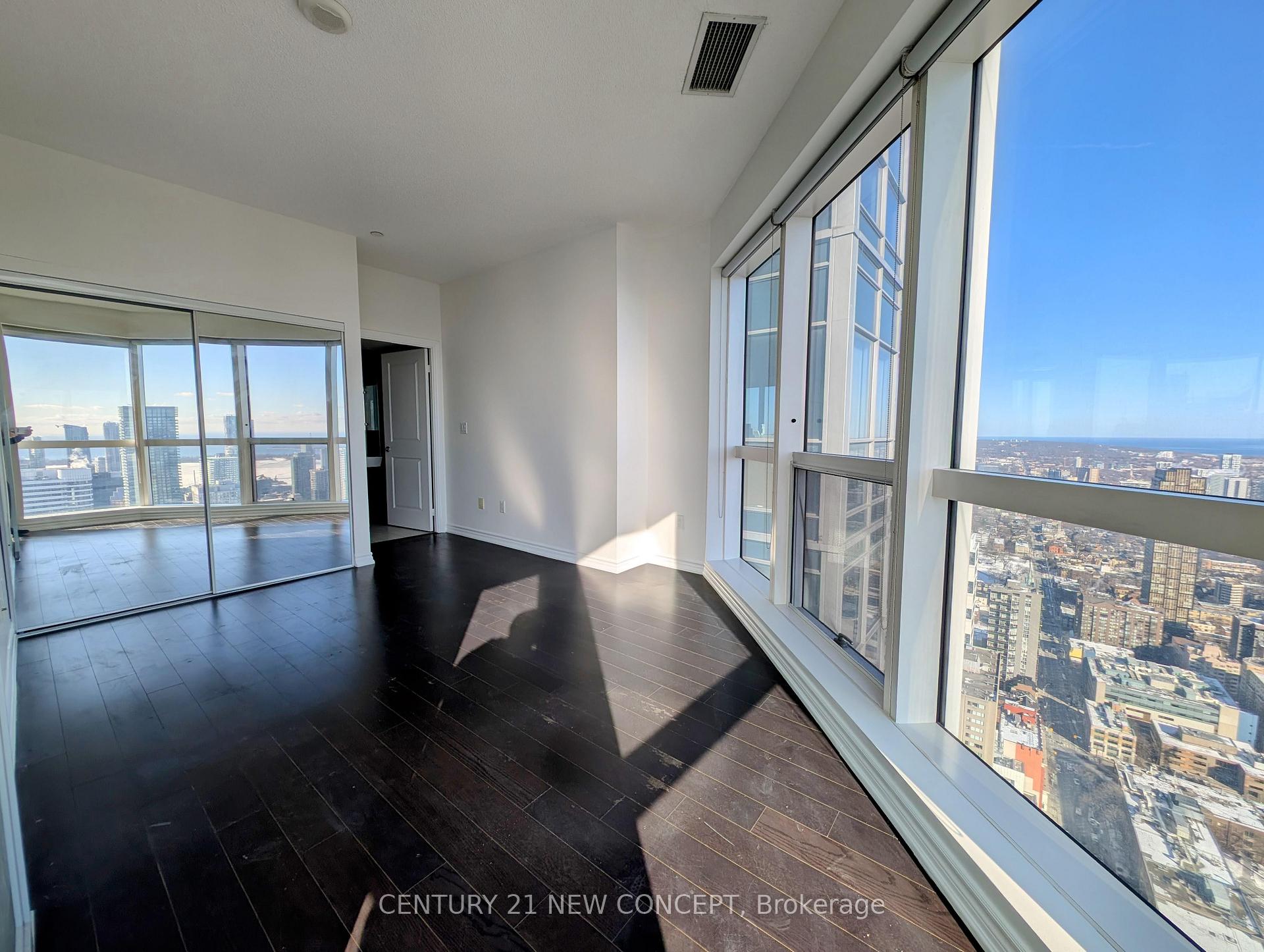 Photo 2 of Unit 5608, 386 Yonge Street, Toronto, Bay Street Corridor — HOMEH