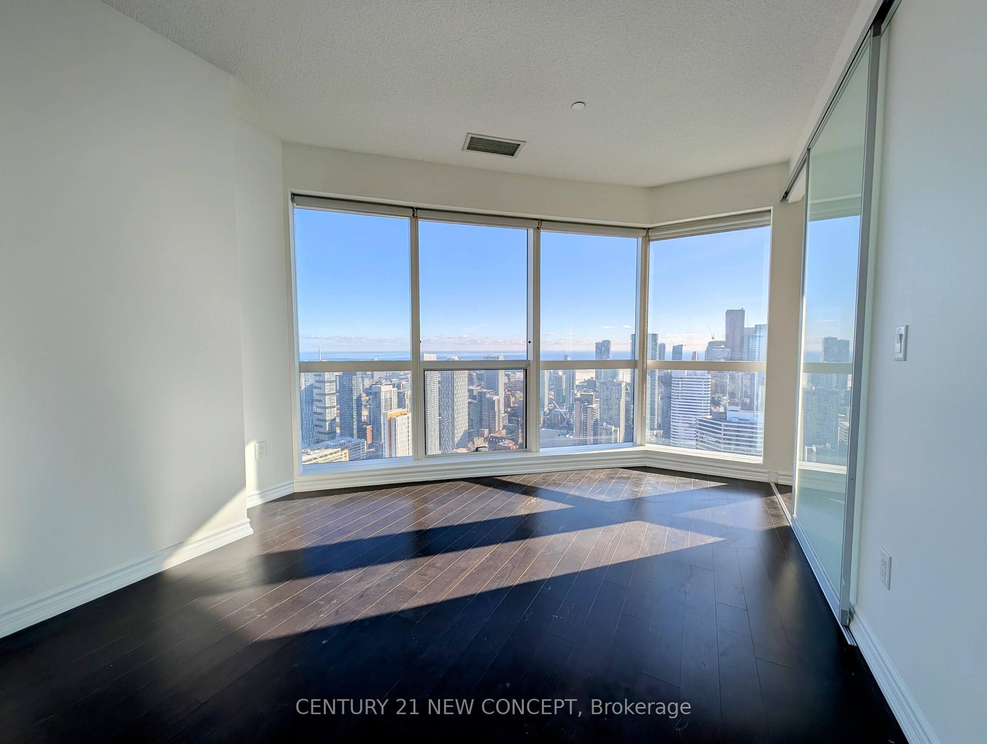 Photo 3 of Unit 5608, 386 Yonge Street, Toronto, Bay Street Corridor — HOMEH