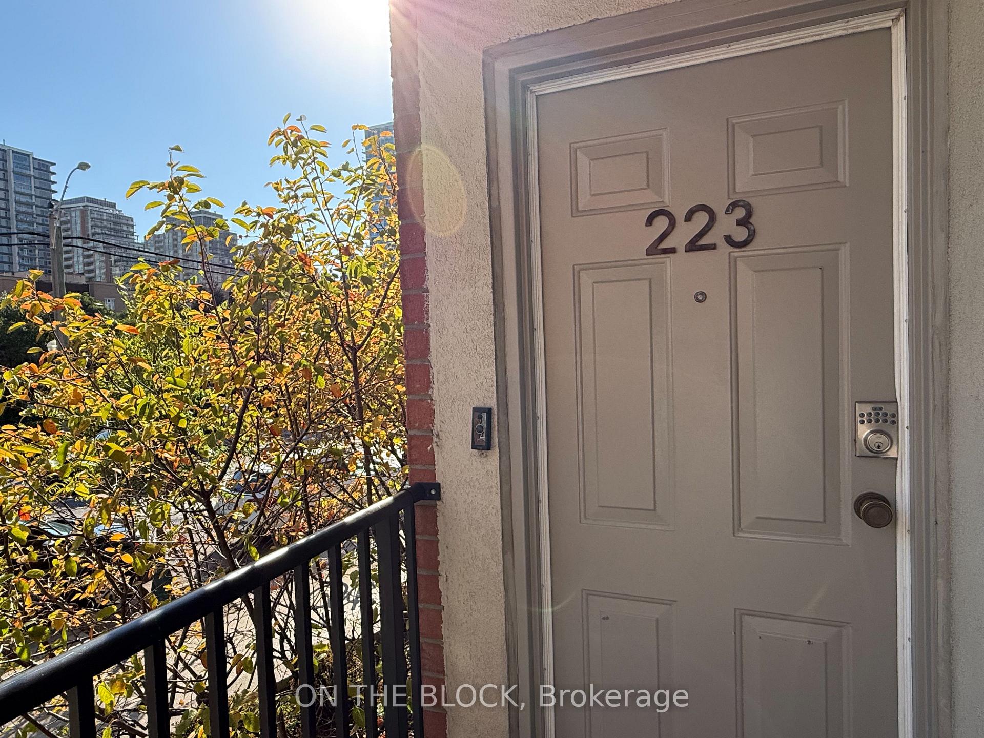 Photo 3 of Unit 223, 28 Douro Street, Toronto, Niagara — HOMEH