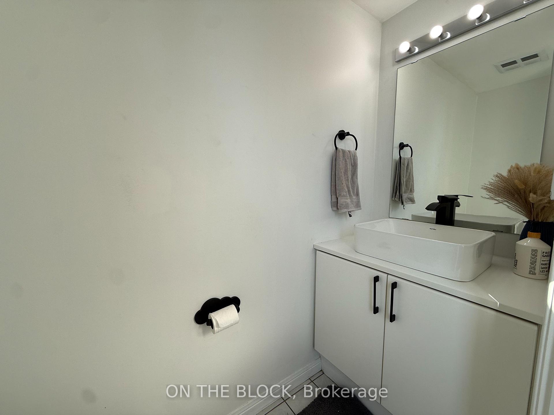 Photo 12 of Unit 223, 28 Douro Street, Toronto, Niagara — HOMEH