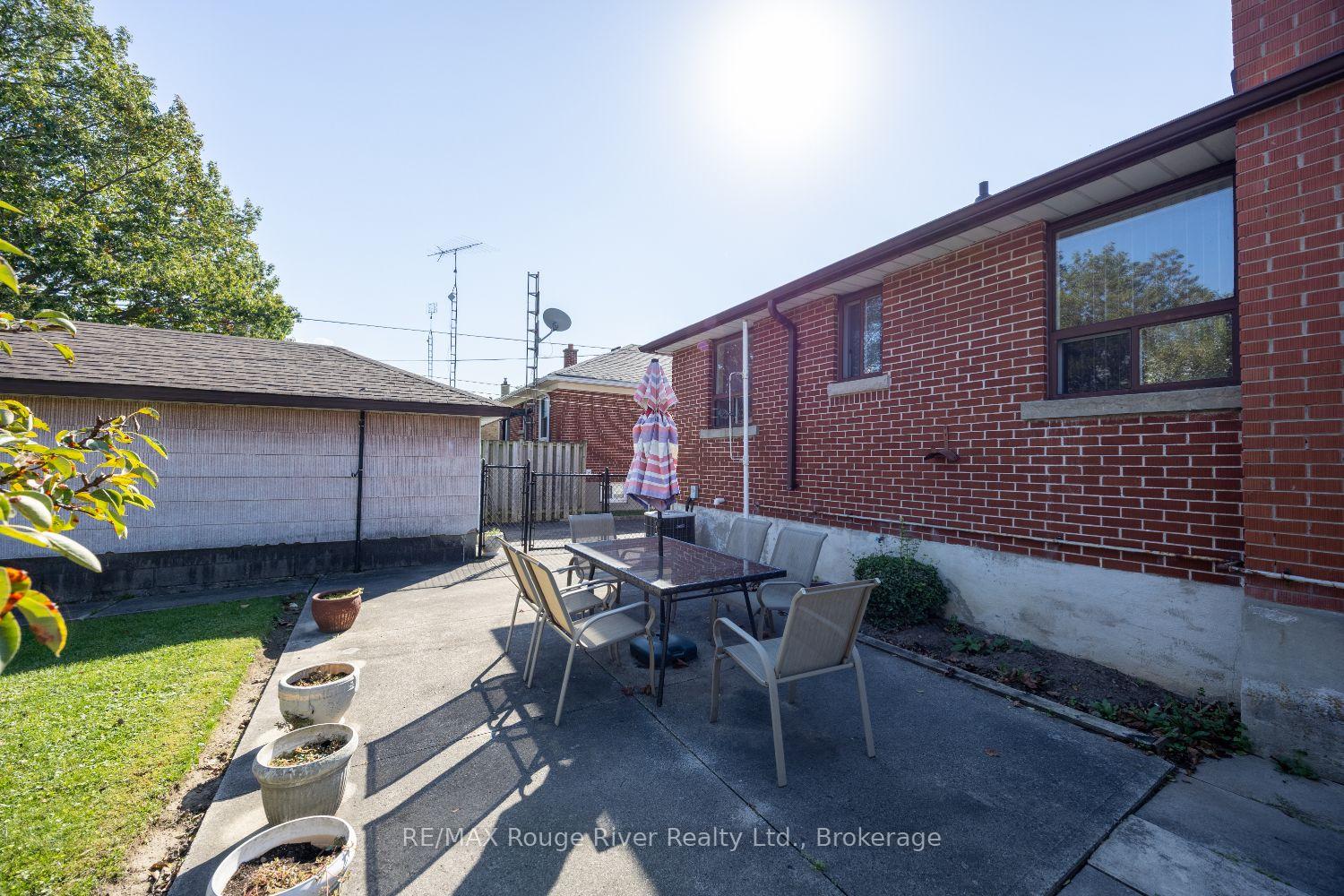 Photo 37 of 287 Guelph Street, Oshawa, Donevan — HOMEH