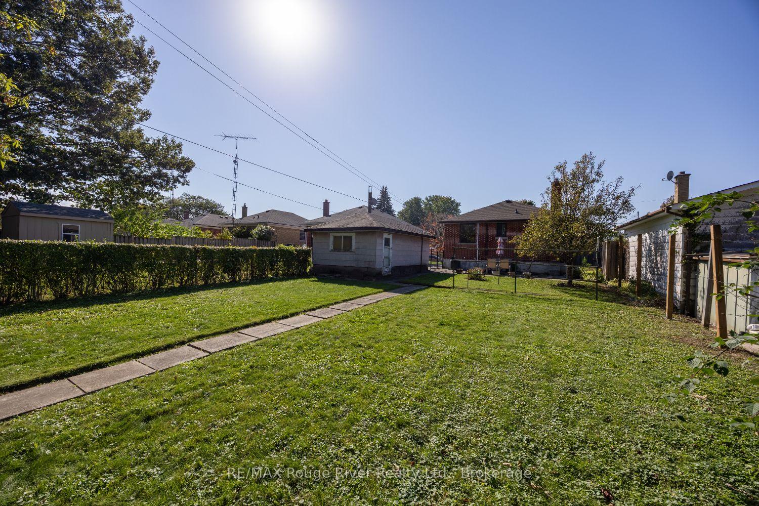 Photo 40 of 287 Guelph Street, Oshawa, Donevan — HOMEH
