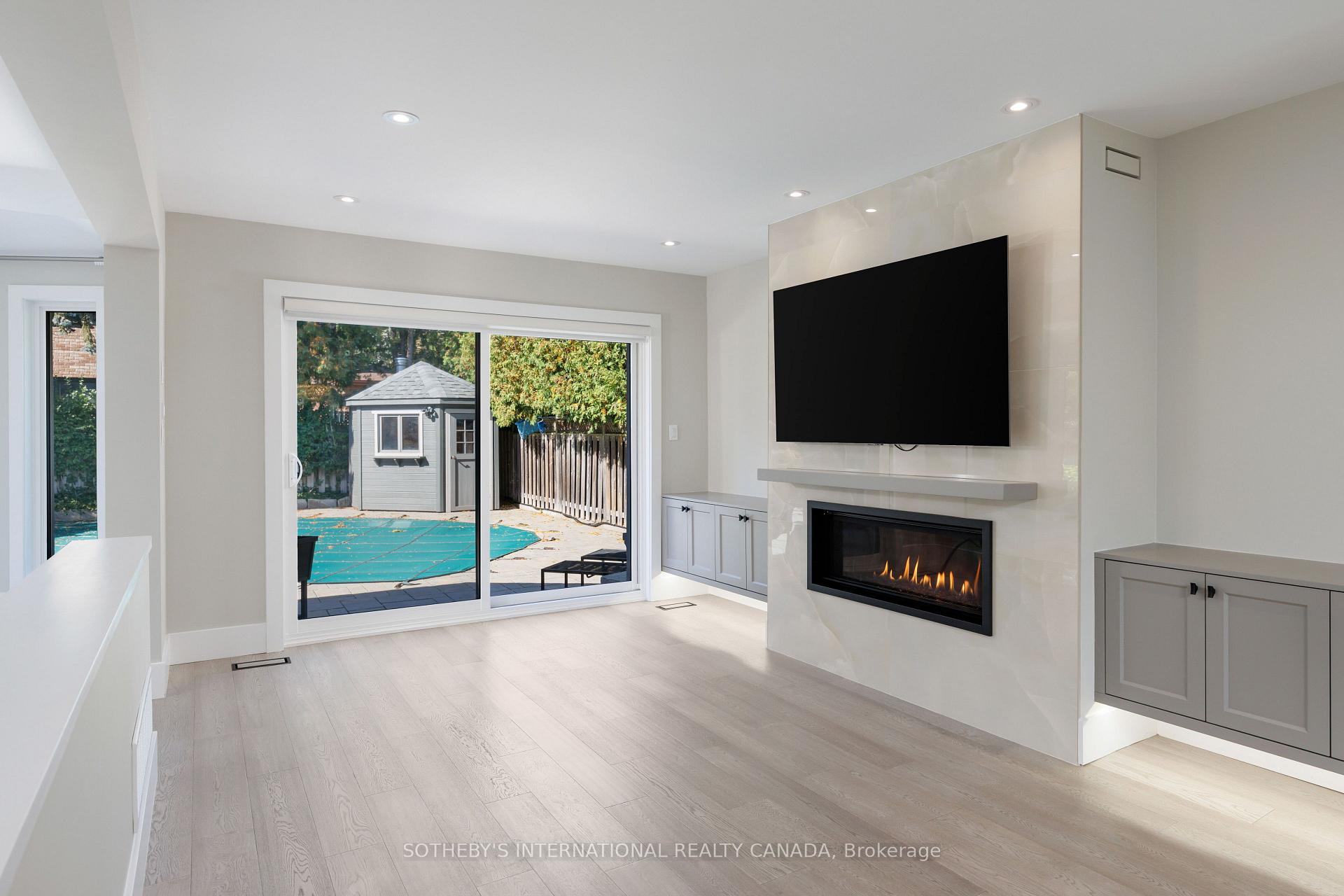 Photo 7 of 1816 Paddock Crescent, Mississauga, Erin Mills — HOMEH