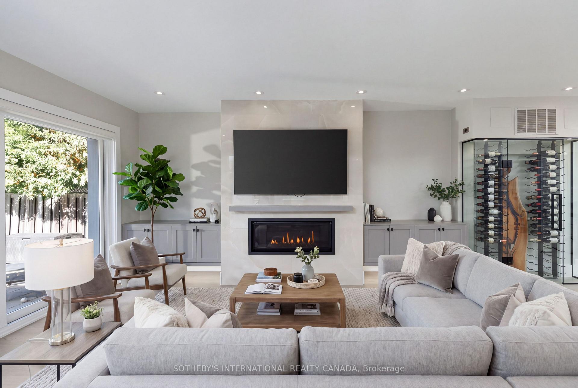 Photo 8 of 1816 Paddock Crescent, Mississauga, Erin Mills — HOMEH