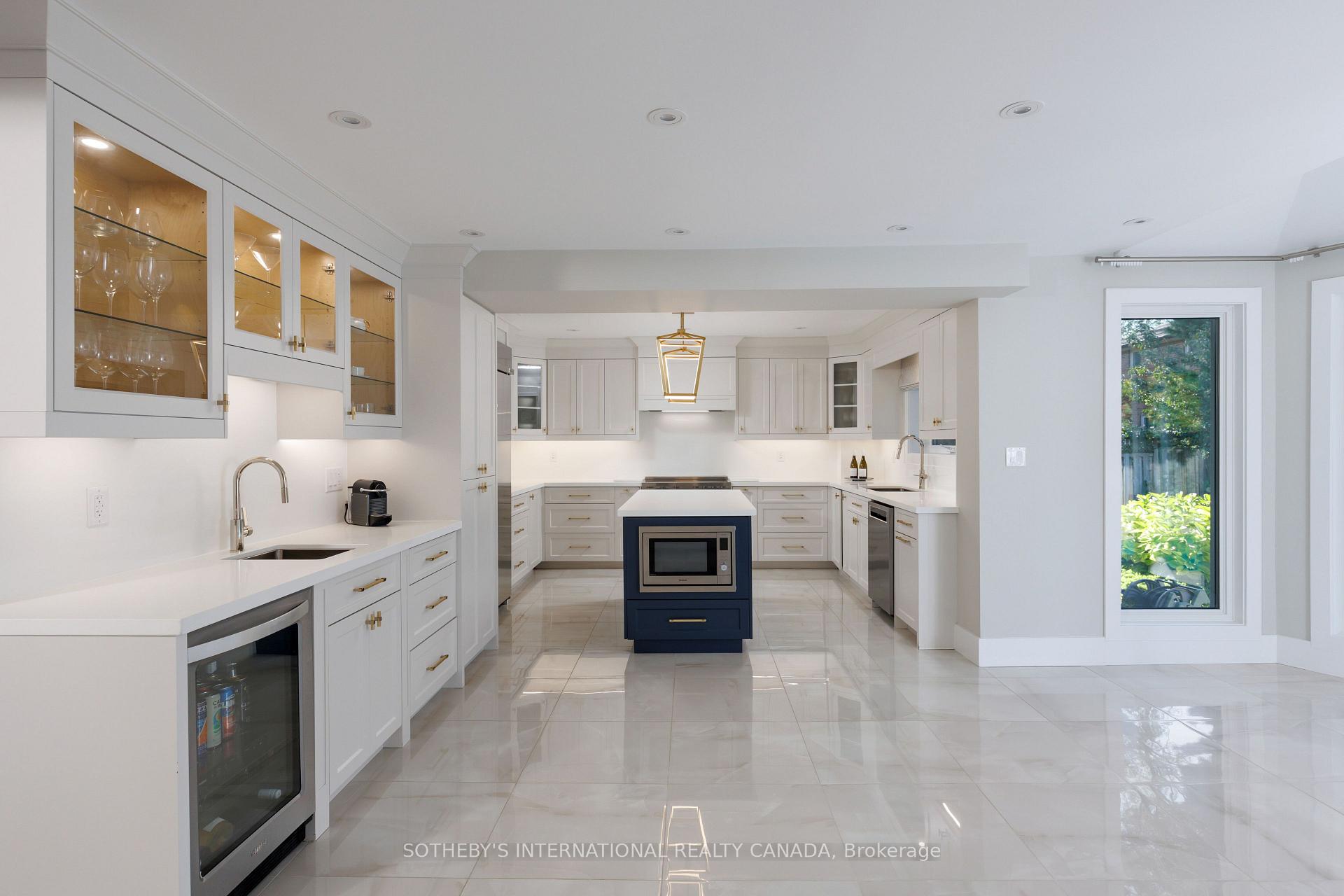 Photo 10 of 1816 Paddock Crescent, Mississauga, Erin Mills — HOMEH