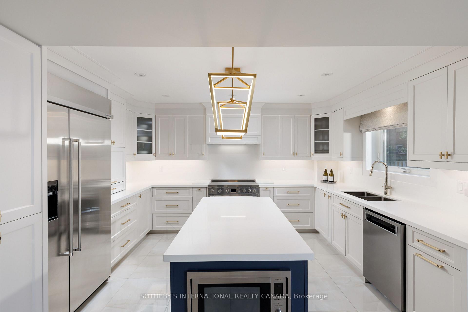 Photo 12 of 1816 Paddock Crescent, Mississauga, Erin Mills — HOMEH