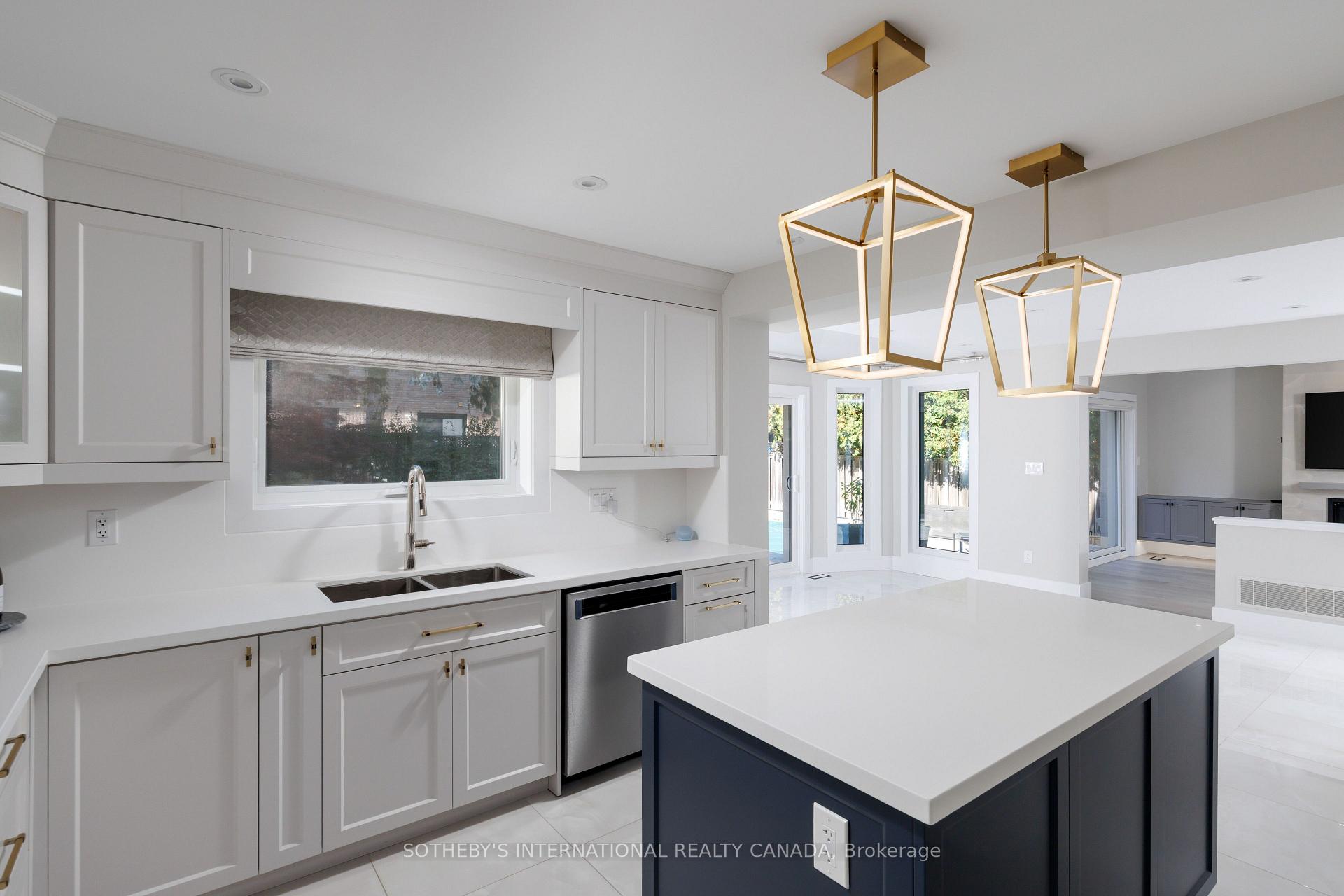 Photo 13 of 1816 Paddock Crescent, Mississauga, Erin Mills — HOMEH