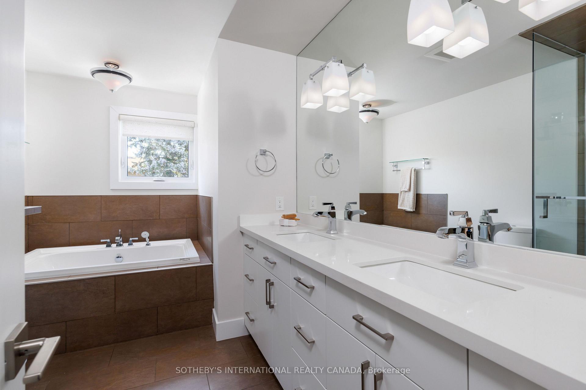 Photo 34 of 1816 Paddock Crescent, Mississauga, Erin Mills — HOMEH