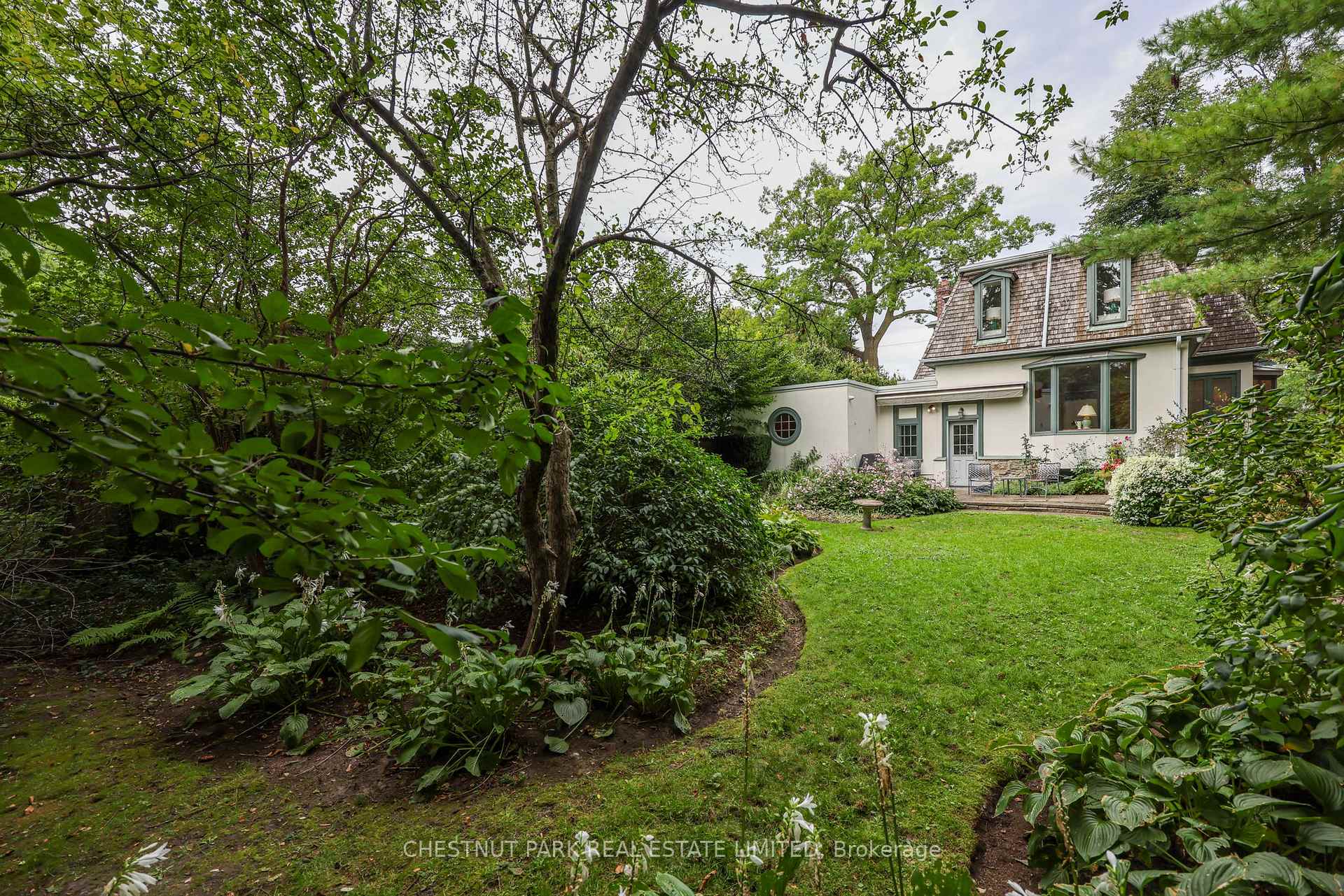 Photo 33 of 63 Lonsdale Road, Toronto, Yonge-St. Clair — HOMEH