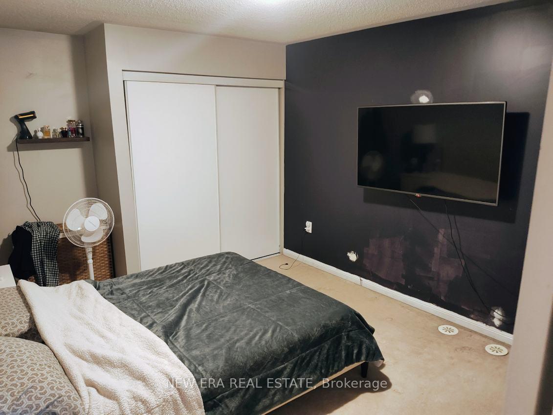 Photo 8 of 225 Schreyer Crescent, Milton, Harrison — HOMEH