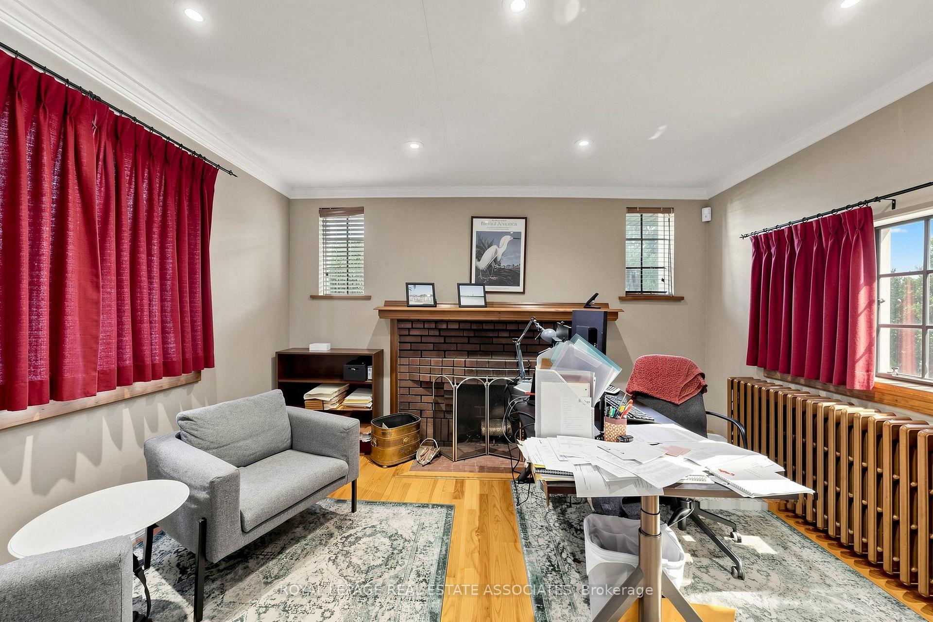 Photo 8 of 298 Lakeshore Road E, Mississauga, Port Credit — HOMEH