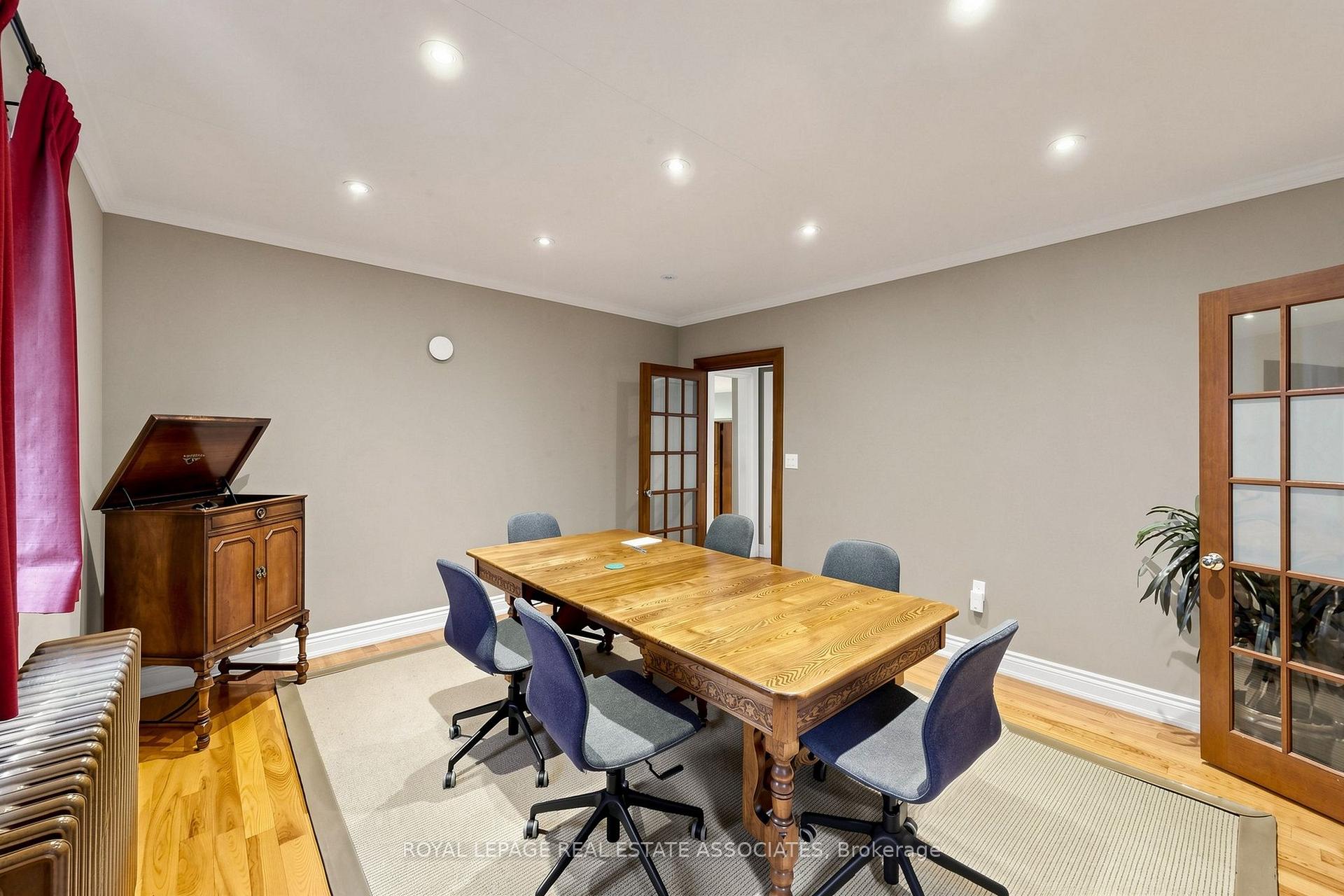 Photo 13 of 298 Lakeshore Road E, Mississauga, Port Credit — HOMEH
