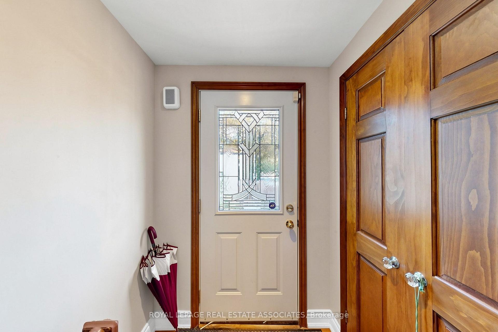 Photo 19 of 298 Lakeshore Road E, Mississauga, Port Credit — HOMEH