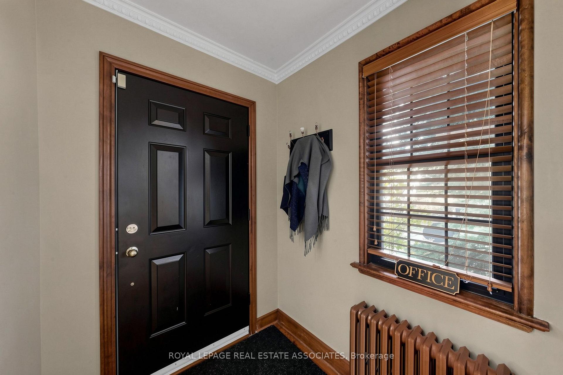 Photo 25 of 298 Lakeshore Road E, Mississauga, Port Credit — HOMEH