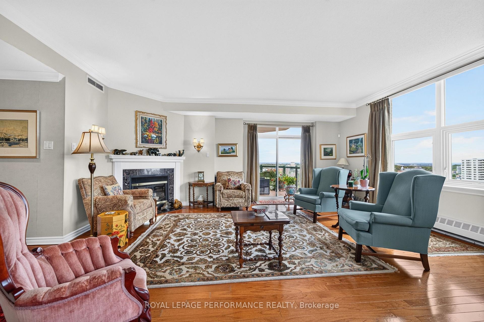 Photo 5 of Unit 901, 131 Wurtemburg Street, Ottawa, Lower Town — HOMEH