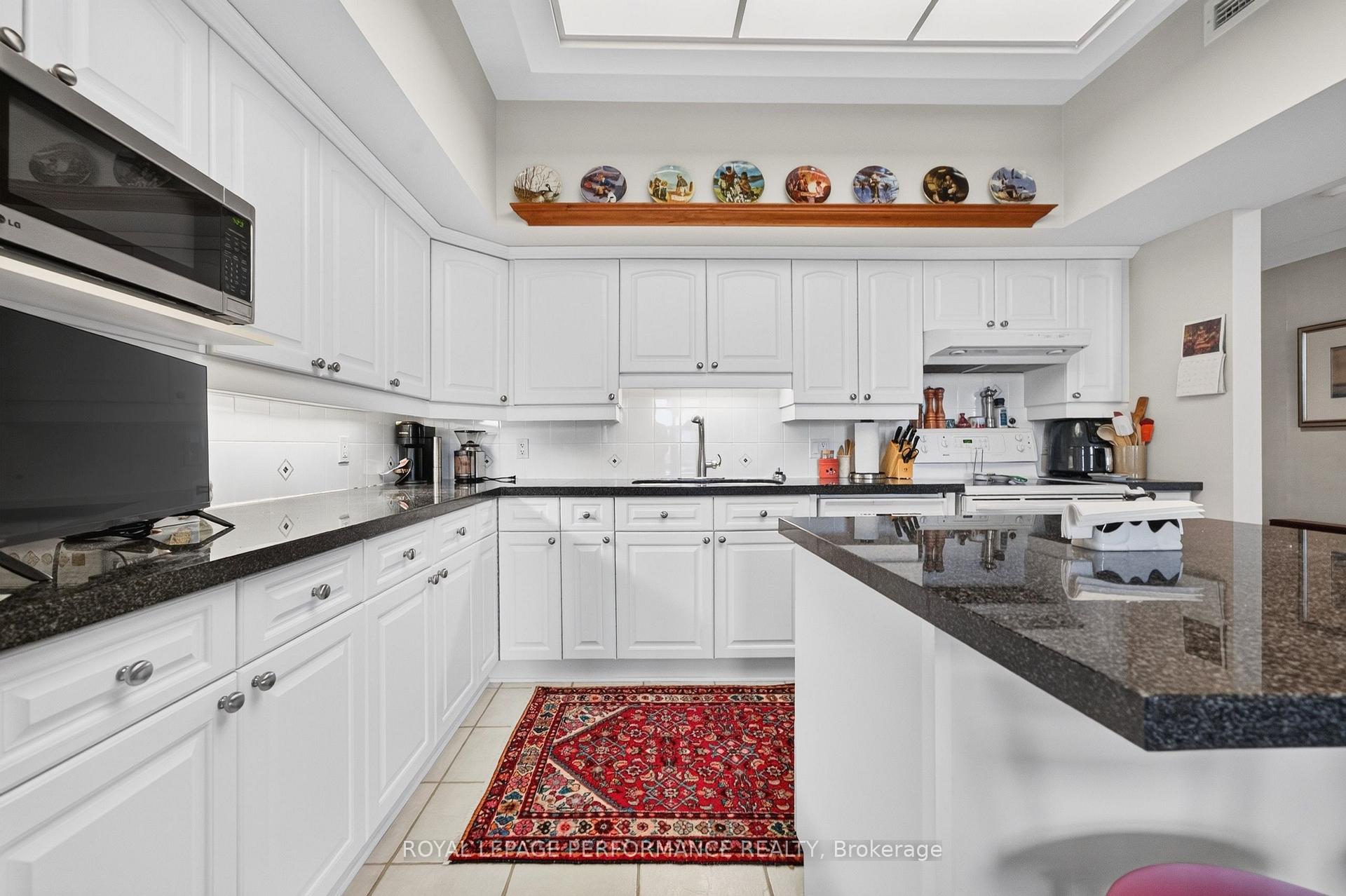 Photo 11 of Unit 901, 131 Wurtemburg Street, Ottawa, Lower Town — HOMEH