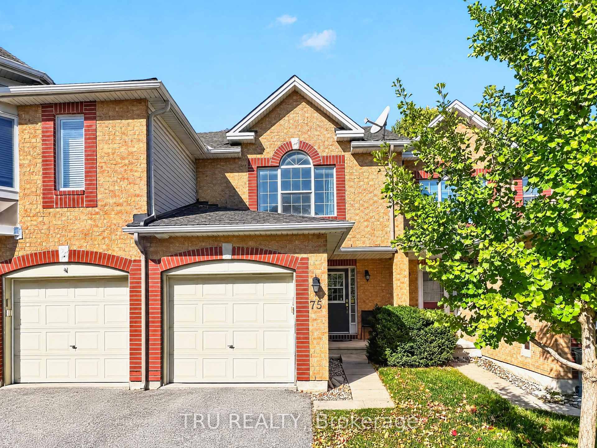 Photo 1 of 75 Silverlace Private, Ottawa, Hunt Club Park/Greenboro — HOMEH