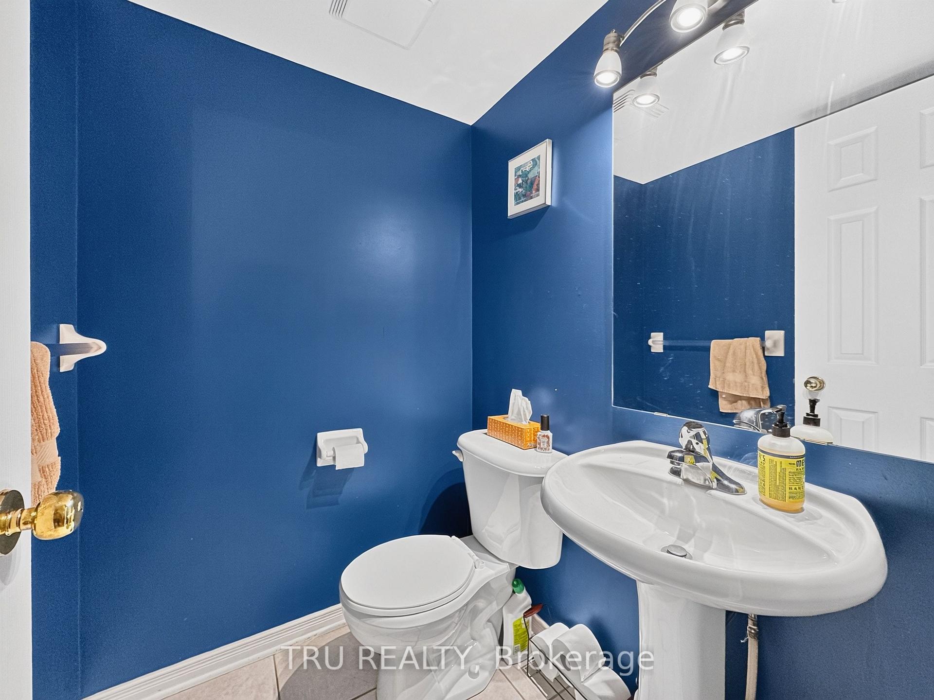 Photo 5 of 75 Silverlace Private, Ottawa, Hunt Club Park/Greenboro — HOMEH