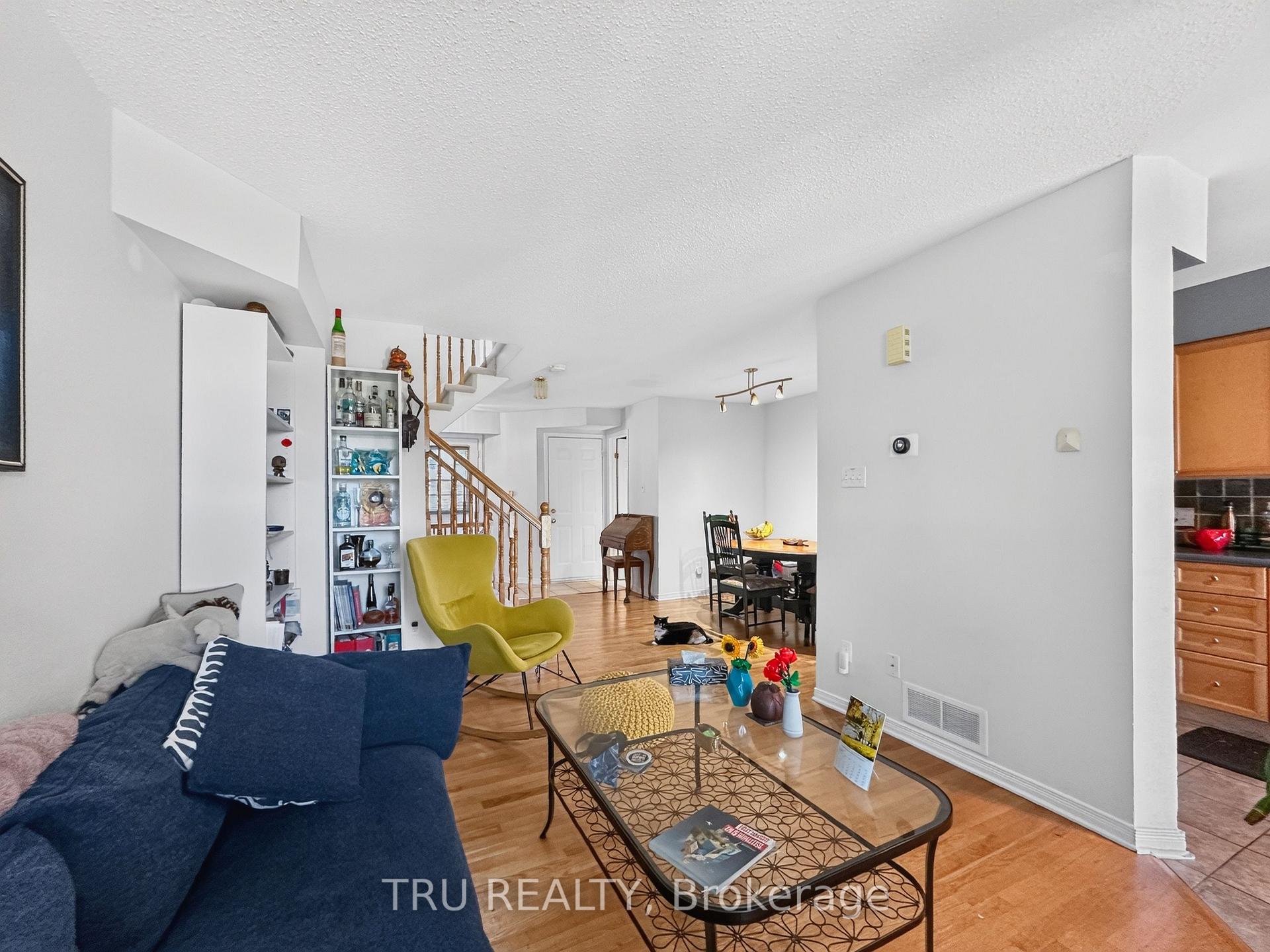 Photo 12 of 75 Silverlace Private, Ottawa, Hunt Club Park/Greenboro — HOMEH