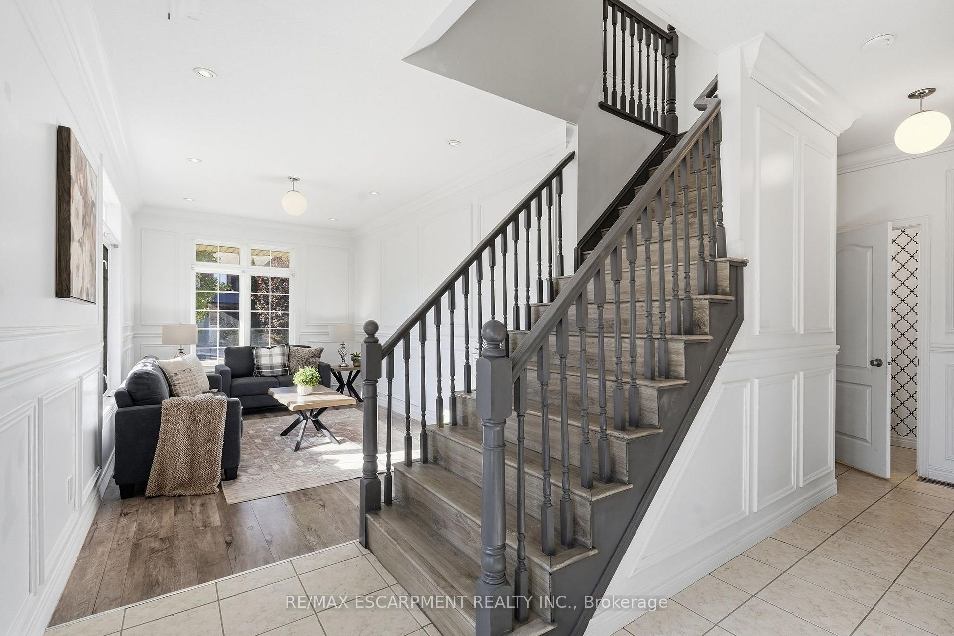 Photo 31 of Unit 8, 400 Stonehenge Drive, Hamilton, Ancaster — HOMEH