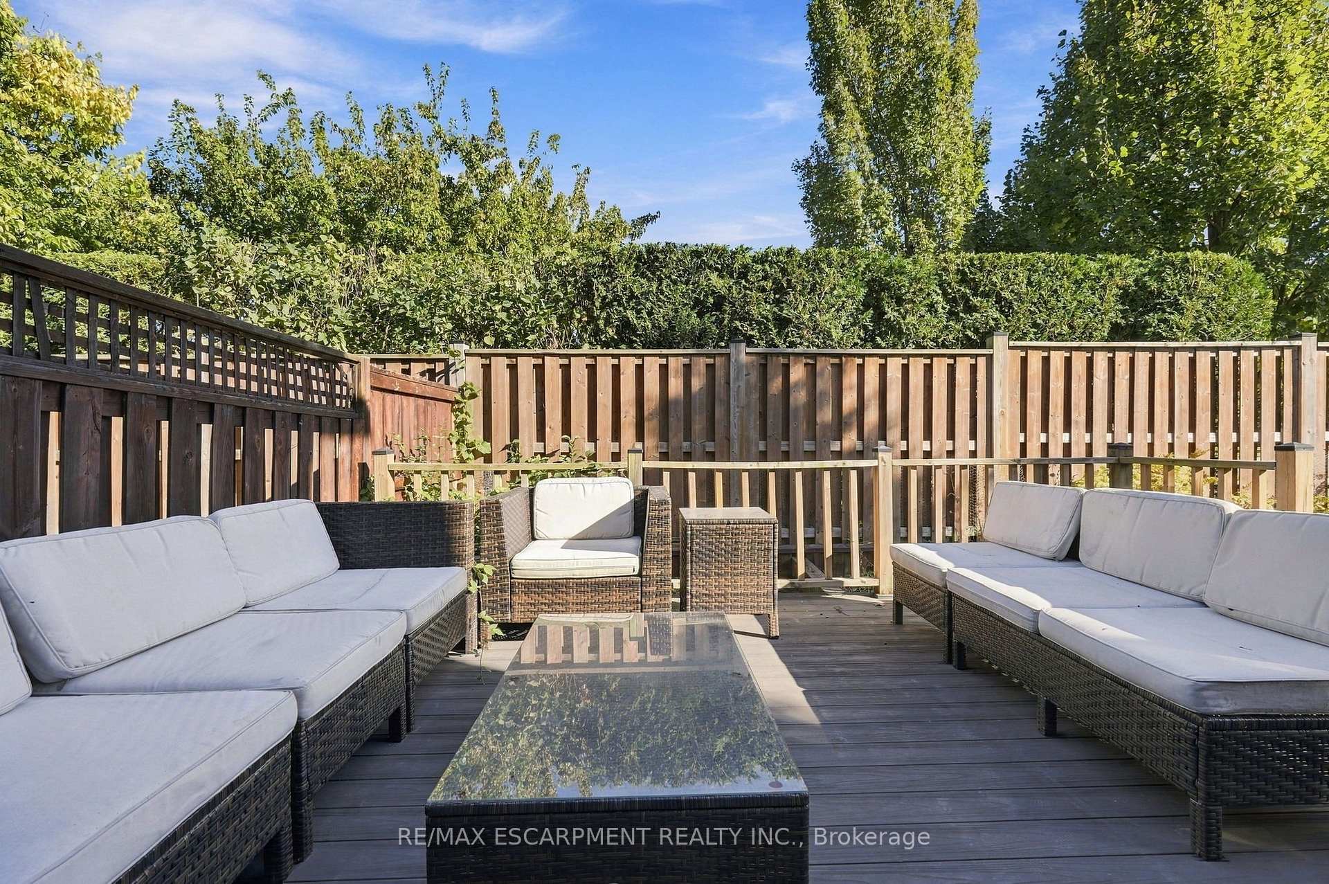 Photo 72 of Unit 8, 400 Stonehenge Drive, Hamilton, Ancaster — HOMEH
