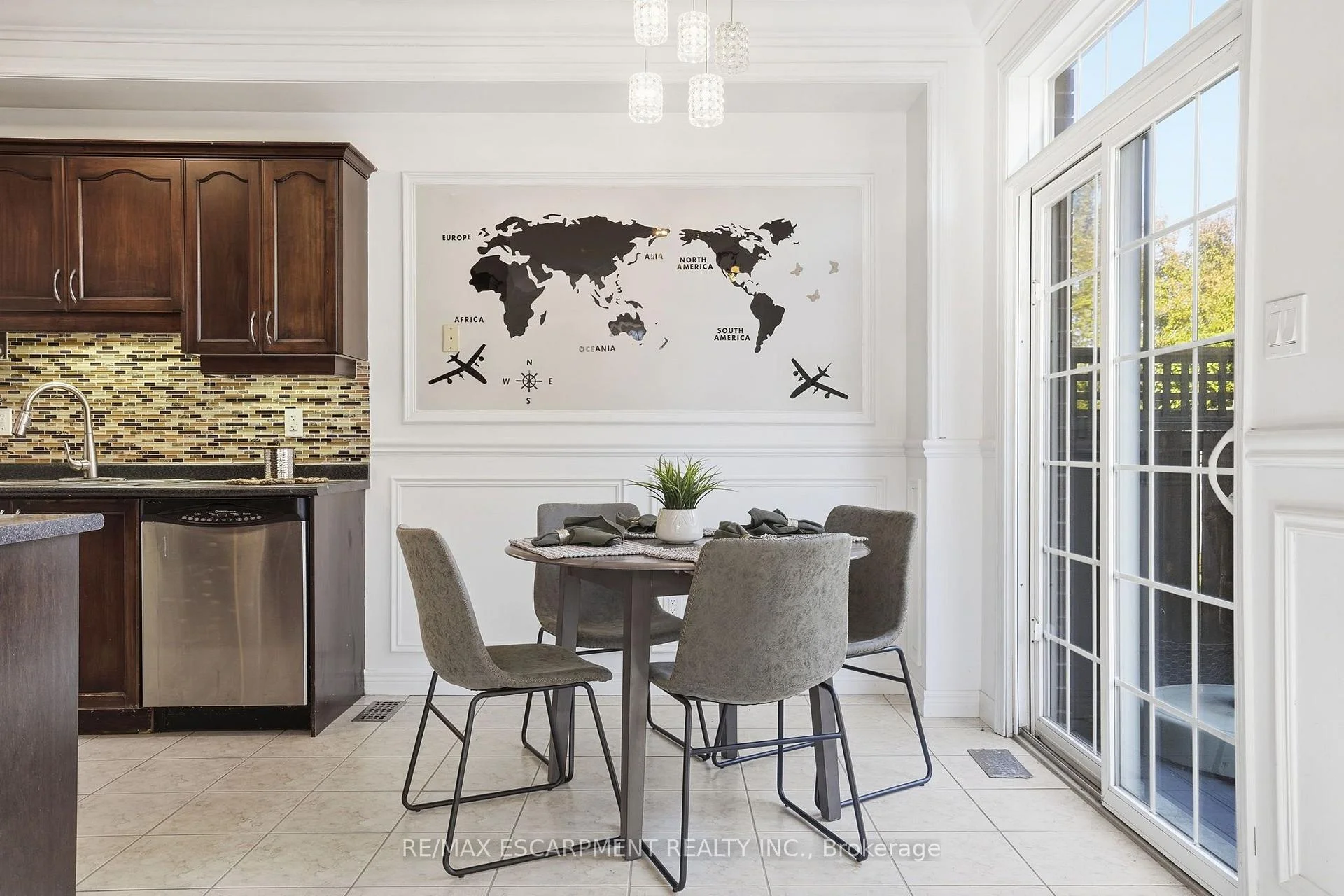 Photo 20 of Unit 8, 400 Stonehenge Drive, Hamilton, Ancaster — HOMEH